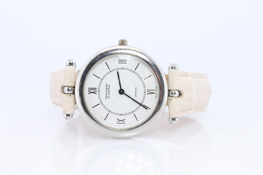 Van Cleef and Arpels watch. VCA 53140 La Collection SS Round 31mm Watch