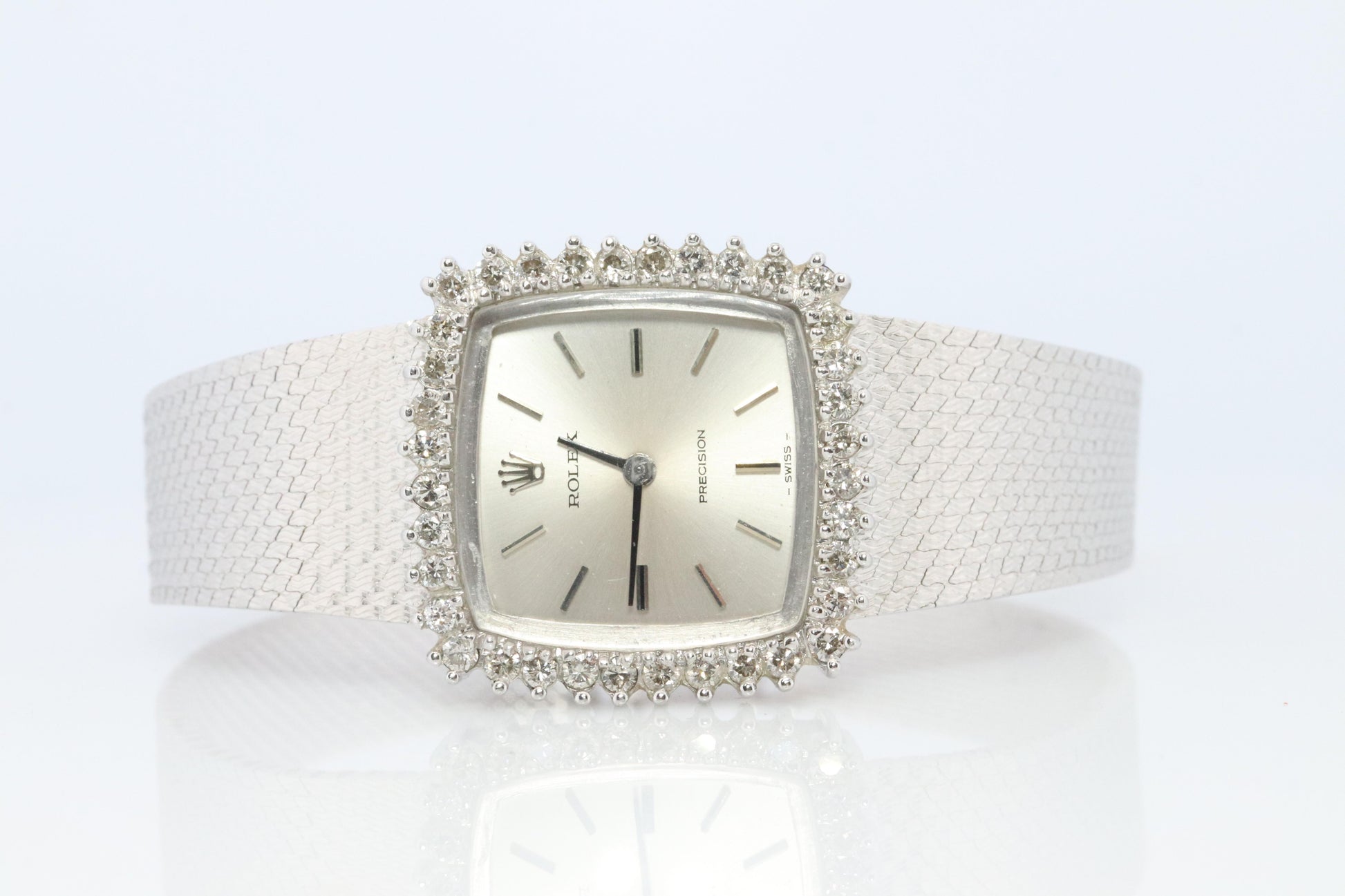 Genuine Rolex Watch. Diamond Bezel 1971 Ladies Manual ROLEX 2611 Precision