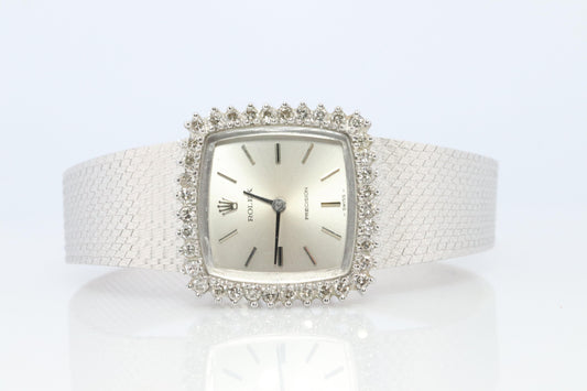 Genuine Rolex Watch. Diamond Bezel 1971 Ladies Manual ROLEX 2611 Precision