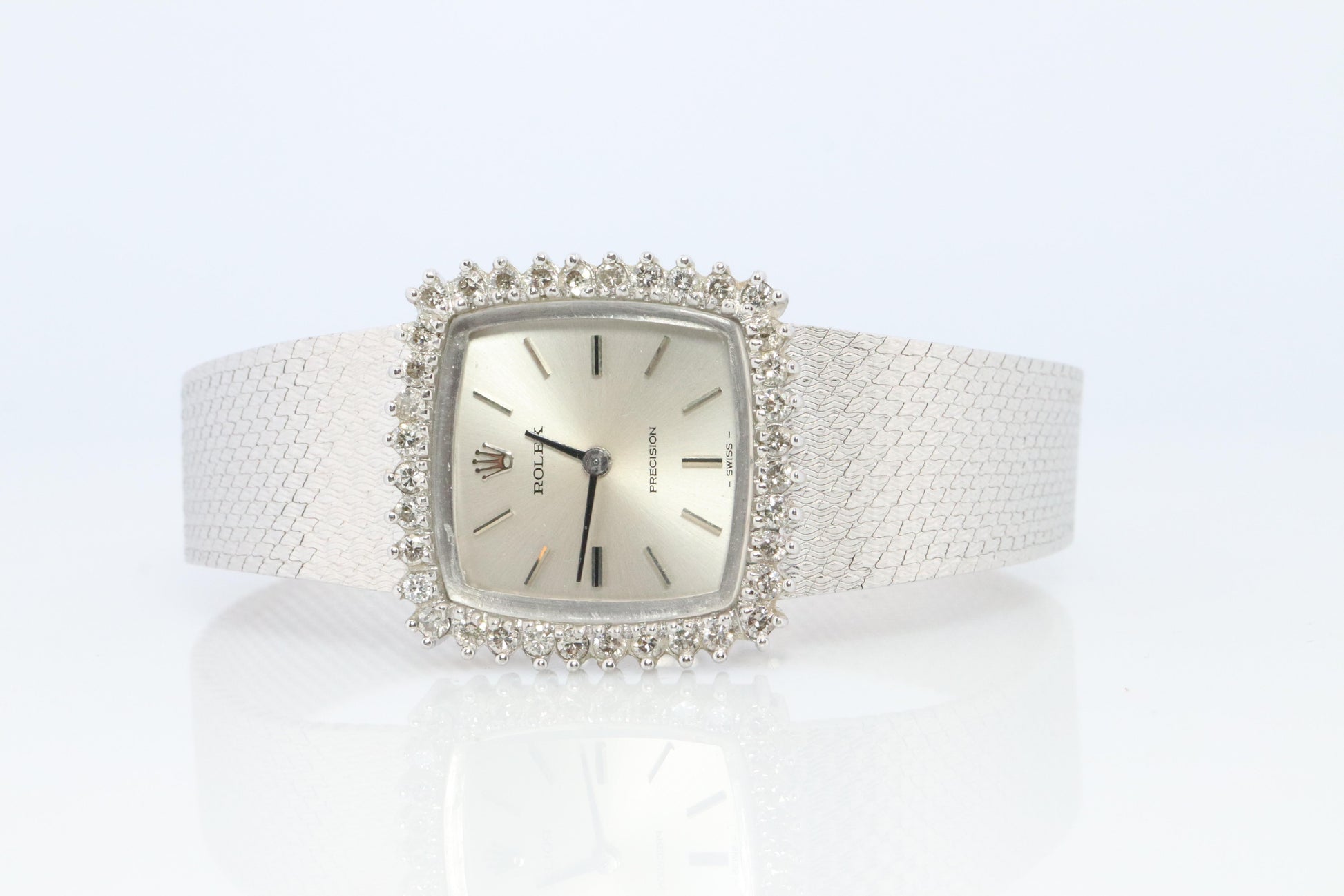 Genuine Rolex Watch. Diamond Bezel 1971 Ladies Manual ROLEX 2611 Precision