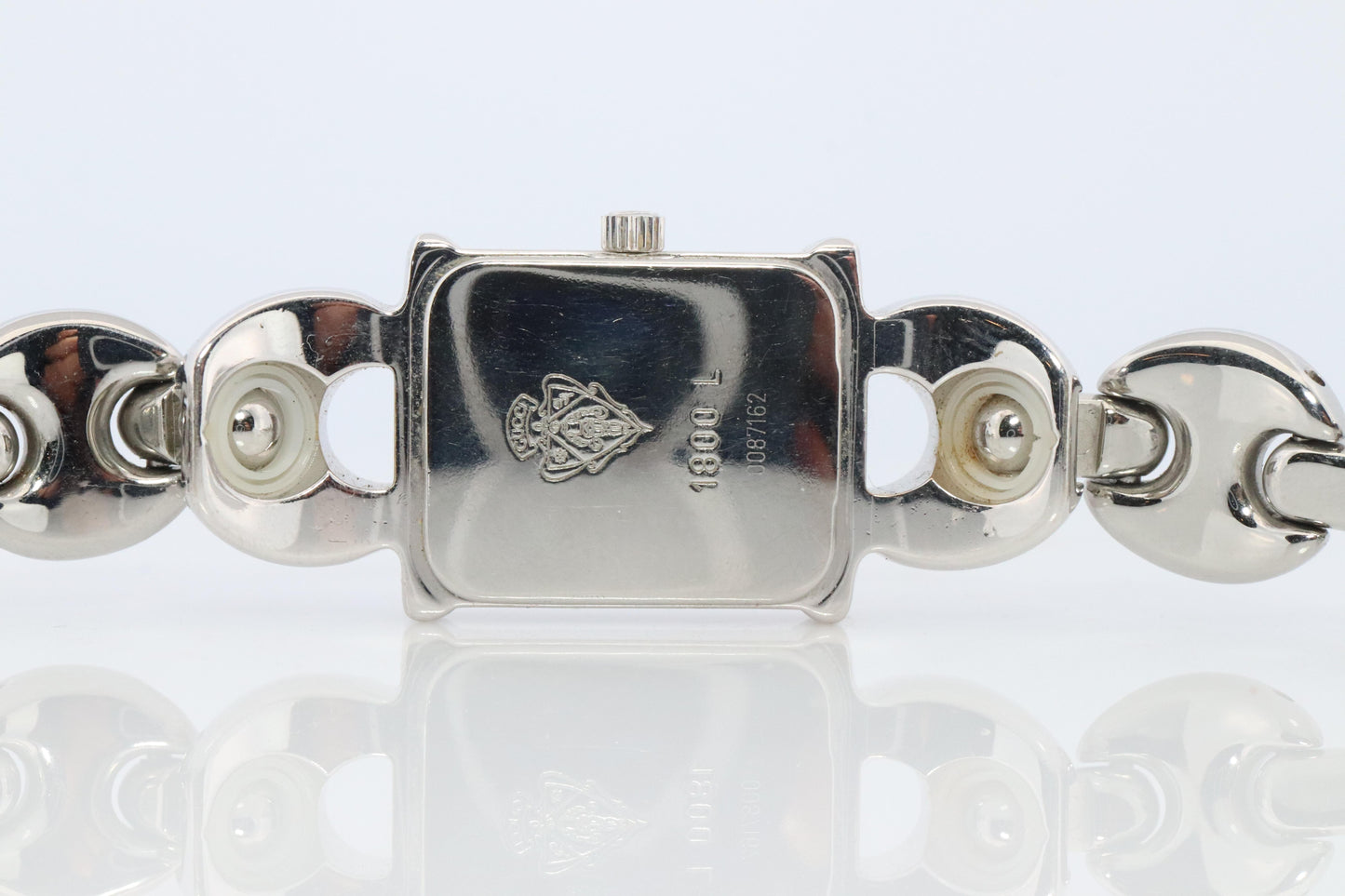 Vintage GUCCI Quartz 1800L  Watch. Gucci Ladies Silver Tone White Dial.