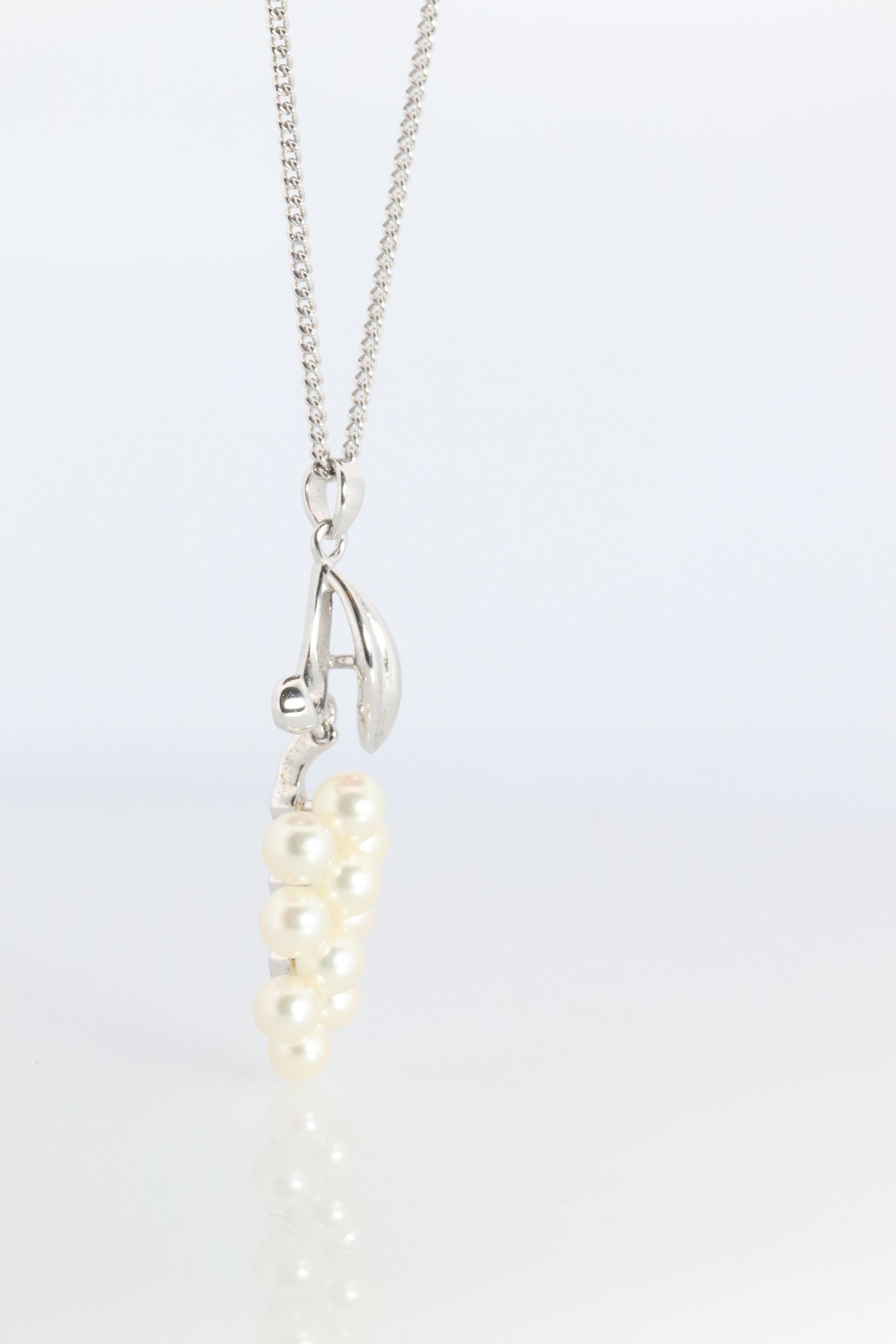 Mikimoto Pendant Sterling Silver. Mikimoto Pearl Grape Vine Pendant Necklace.