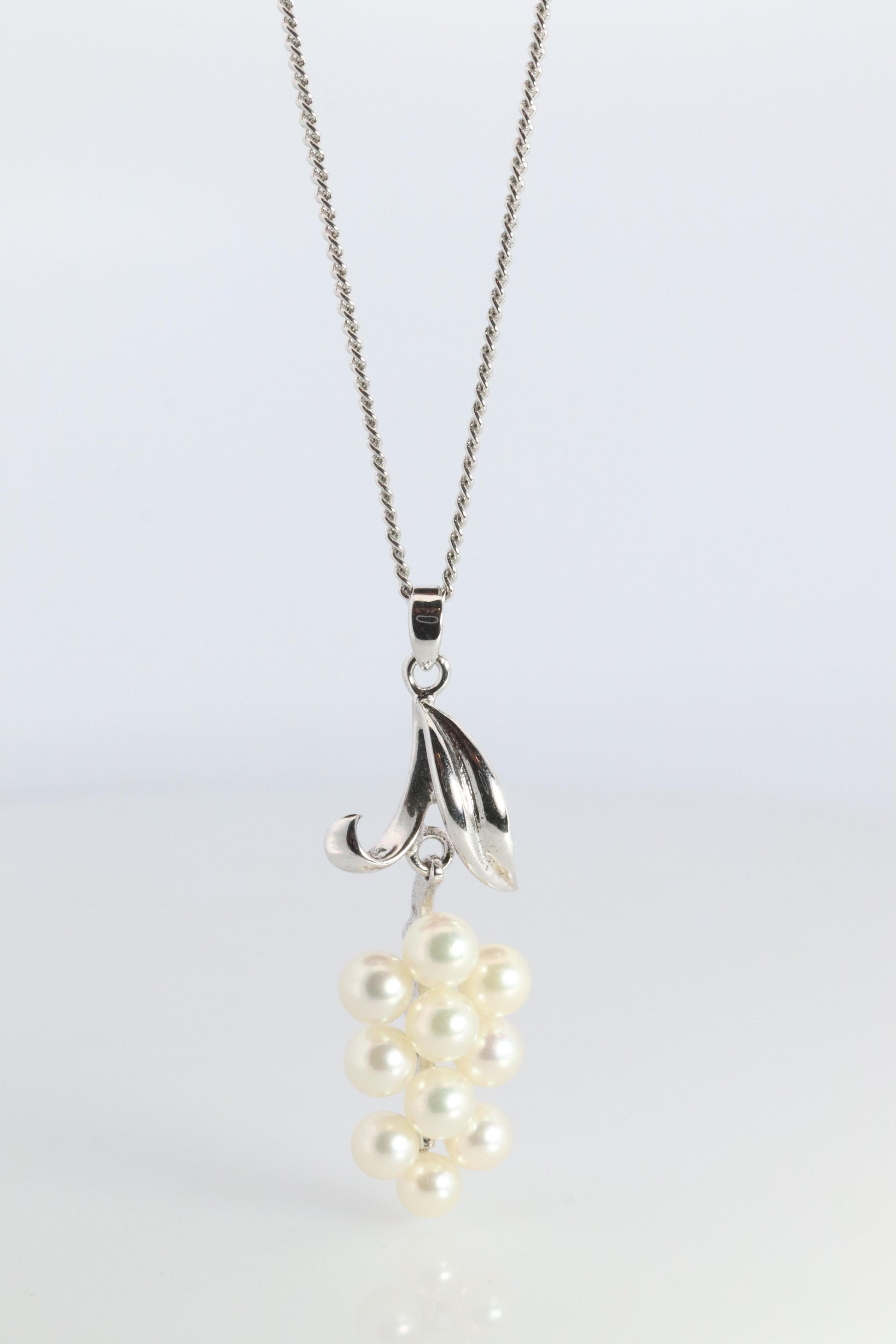 Mikimoto Pendant Sterling Silver. Mikimoto Pearl Grape Vine Pendant Necklace.