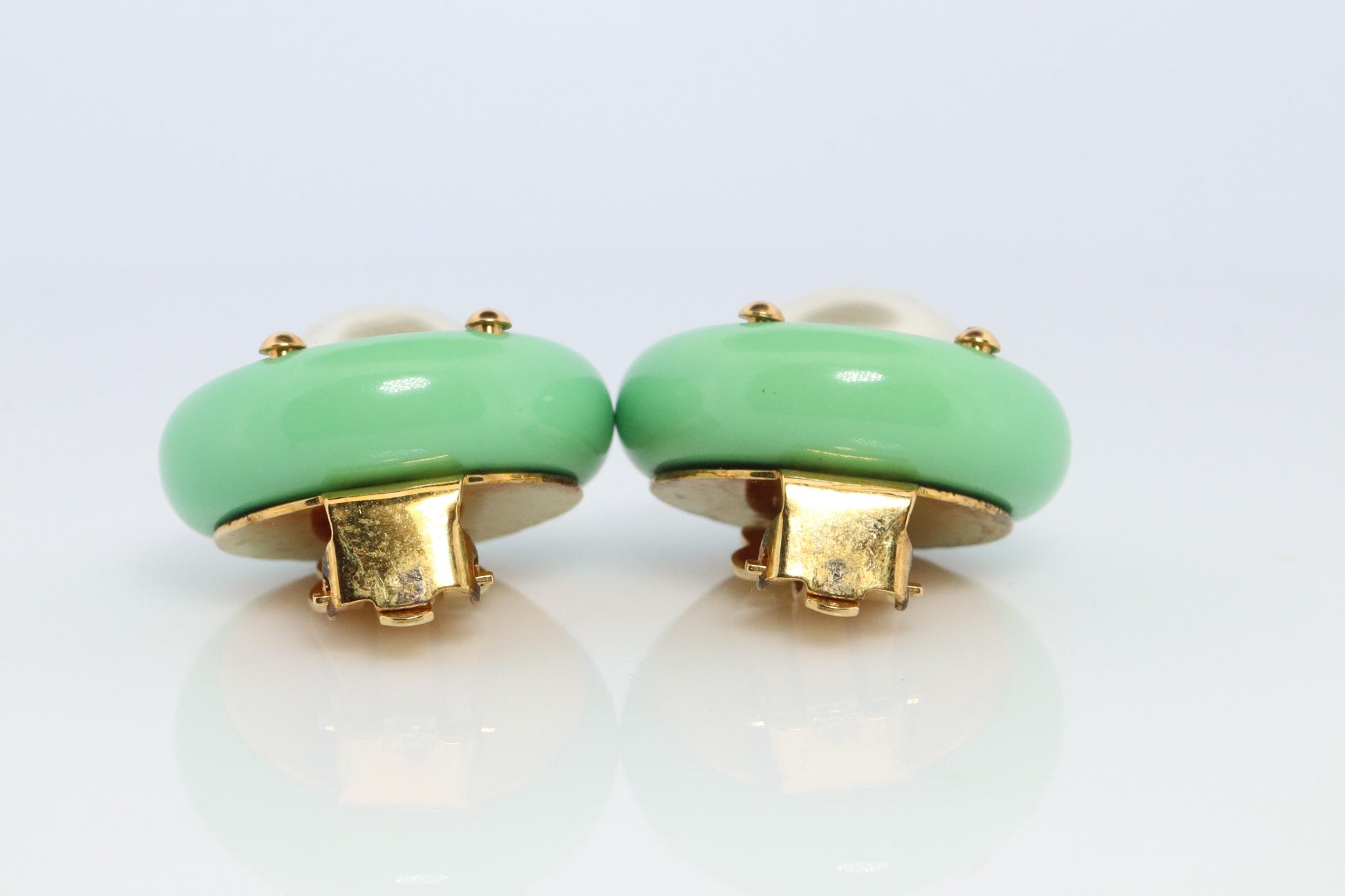 Chanel Earrings. Genuine  CHANEL Mabe Pearl Turquoise Clip on earrings.