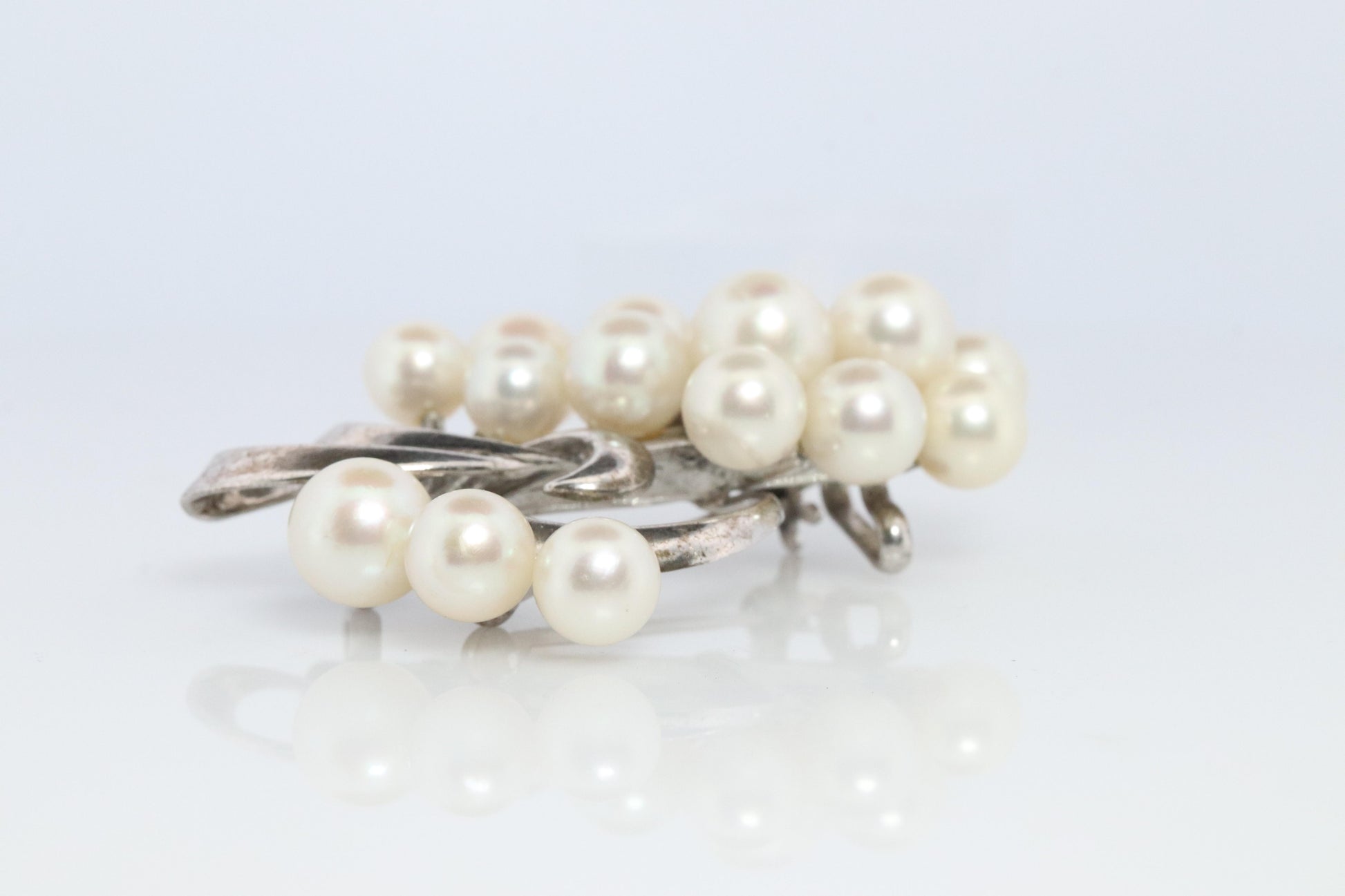 Mikimoto Brooch Sterling Silver. Mikimoto Pearl Grape Vine Pendant PIN.