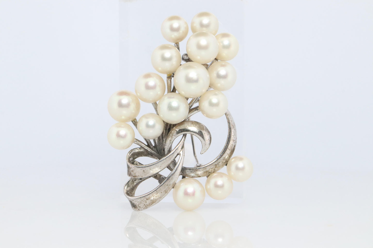 Mikimoto Brooch Sterling Silver. Mikimoto Pearl Grape Vine Pendant PIN.