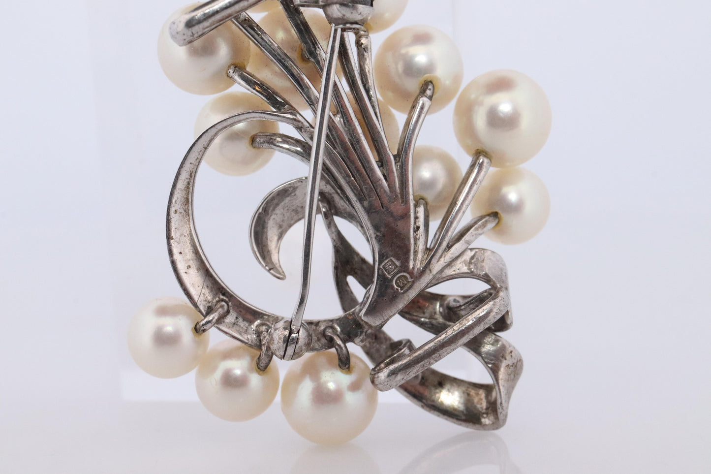 Mikimoto Brooch Sterling Silver. Mikimoto Pearl Grape Vine Pendant PIN.
