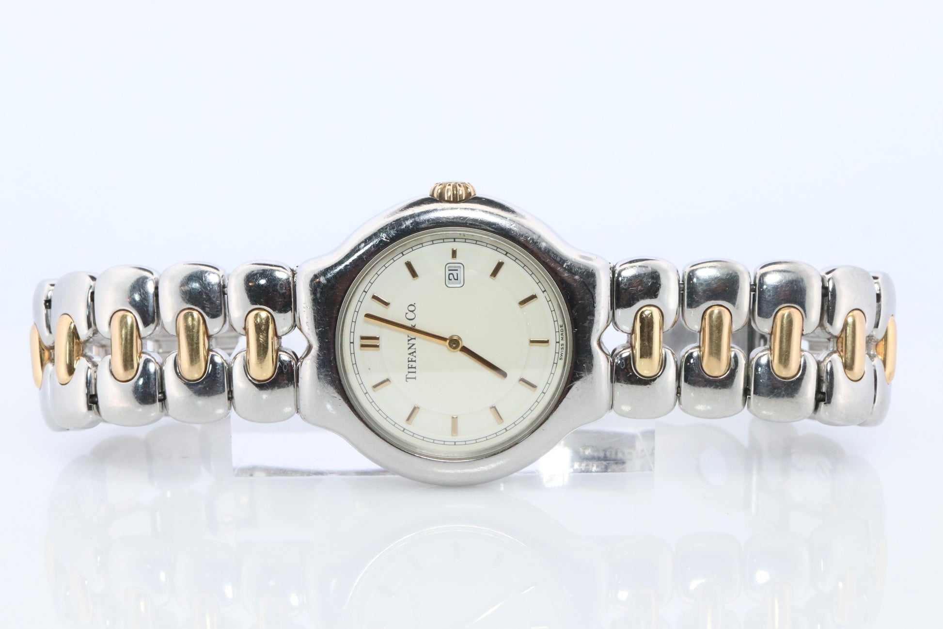Tiffany and Co Watch. 18k Tiffany Tesoro M0112 Large 34mm Wristwatch