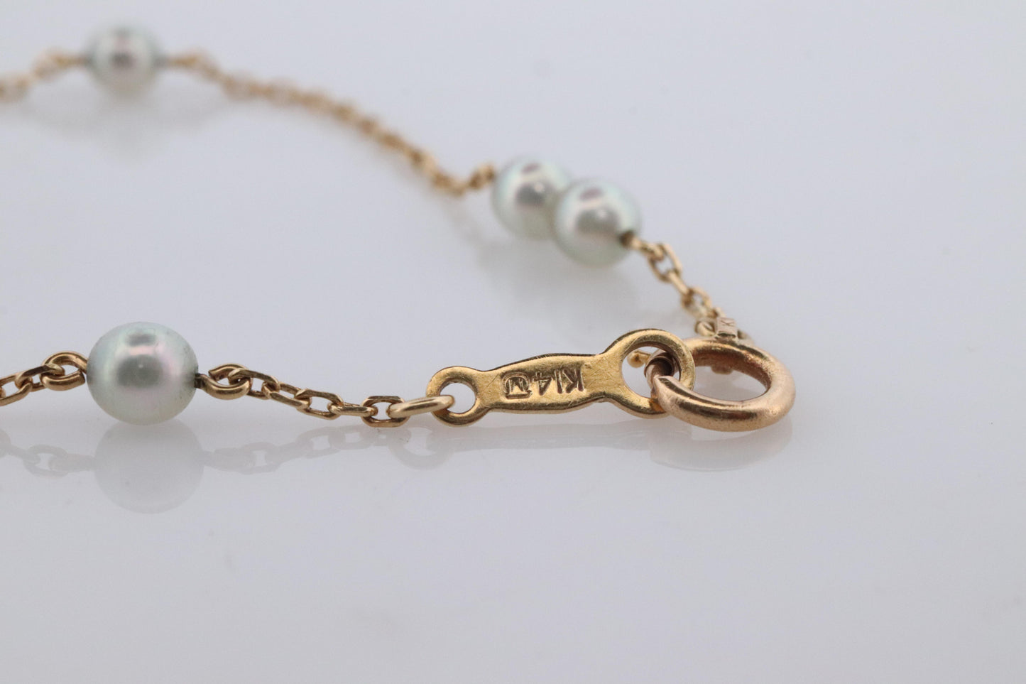 Mikimoto Bracelet. Vintage 14k Gold Mikimoto Pearl Station Bracelet 585 Dainty.