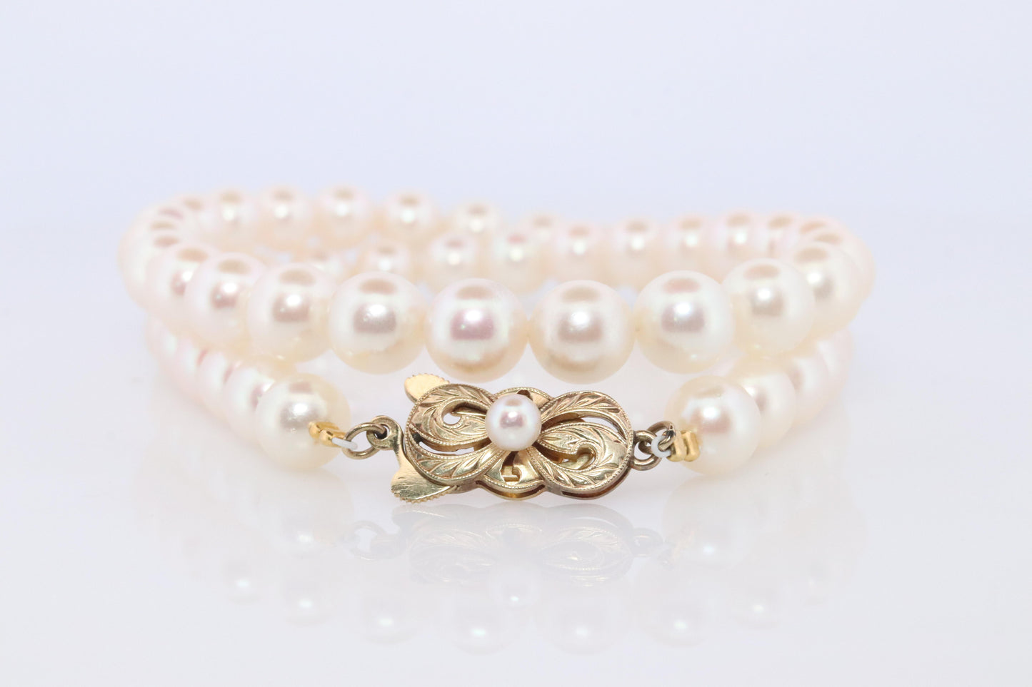 MIKIMOTO 14k Yellow Gold Pearl Necklace. 7mm Pearls 15.5in Necklace.