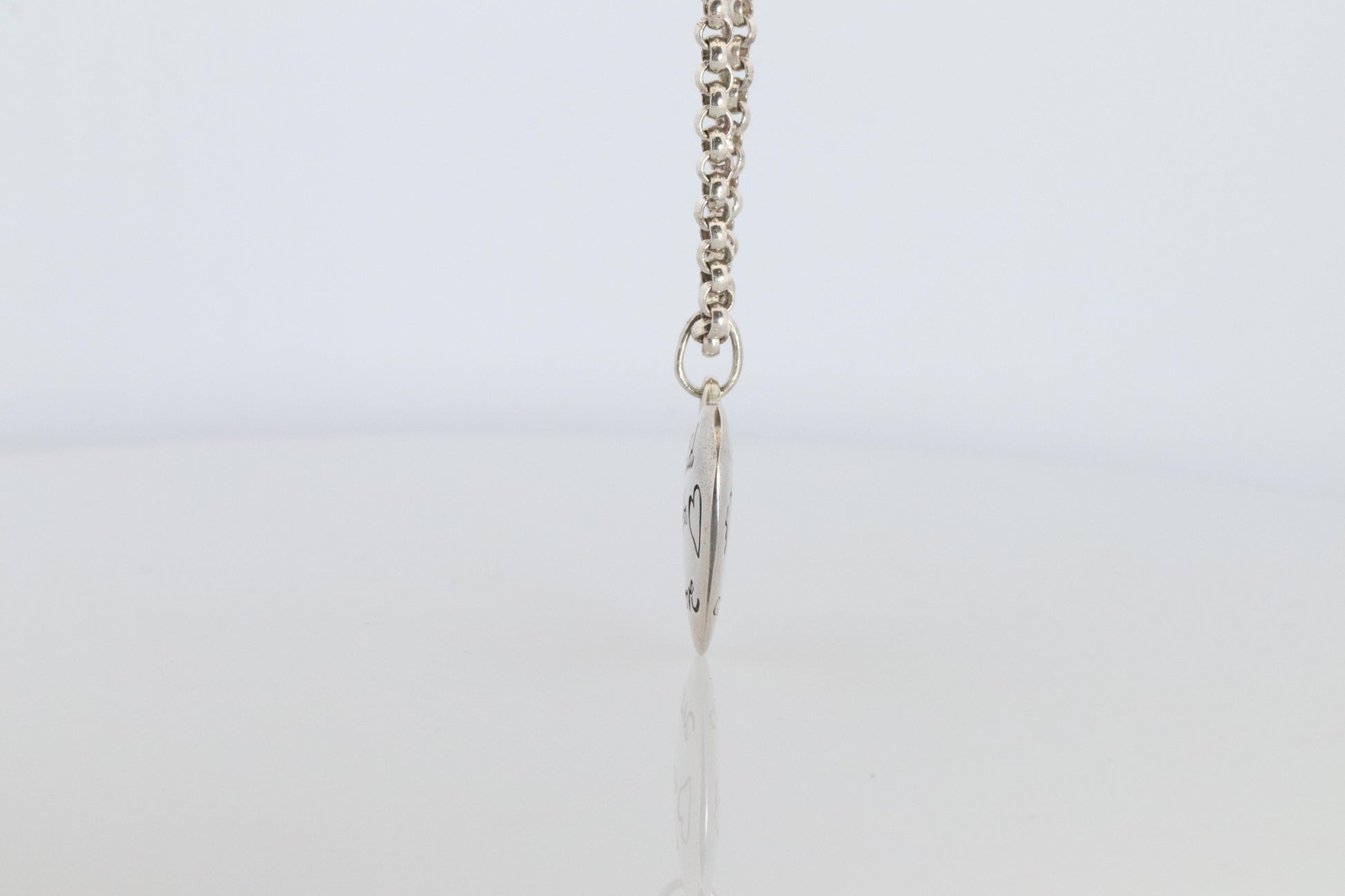 Vintage GUCCI Necklace. 925 sterling Heart Blind for Love Pendant