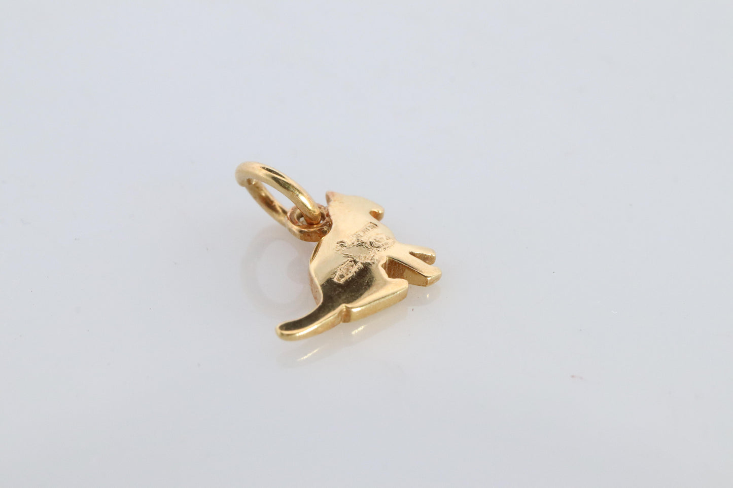 18k POMELATTO Charm. 18k DODO Kitten Cat Heart Pendant Bracelet Charm.