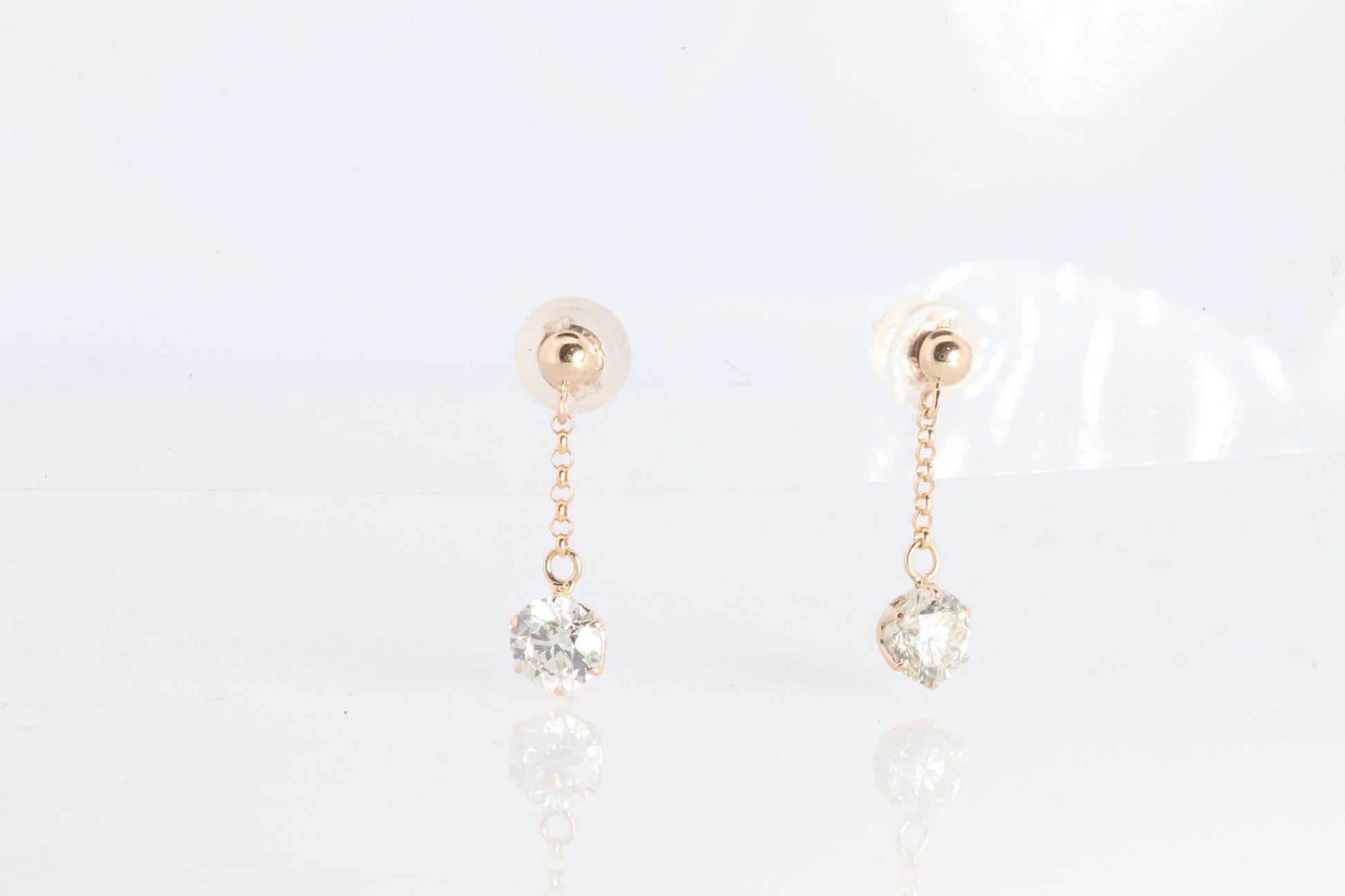Diamond Stud Earrings. 18k YG 2/3ctw Diamond solitaire Dangle earrings.