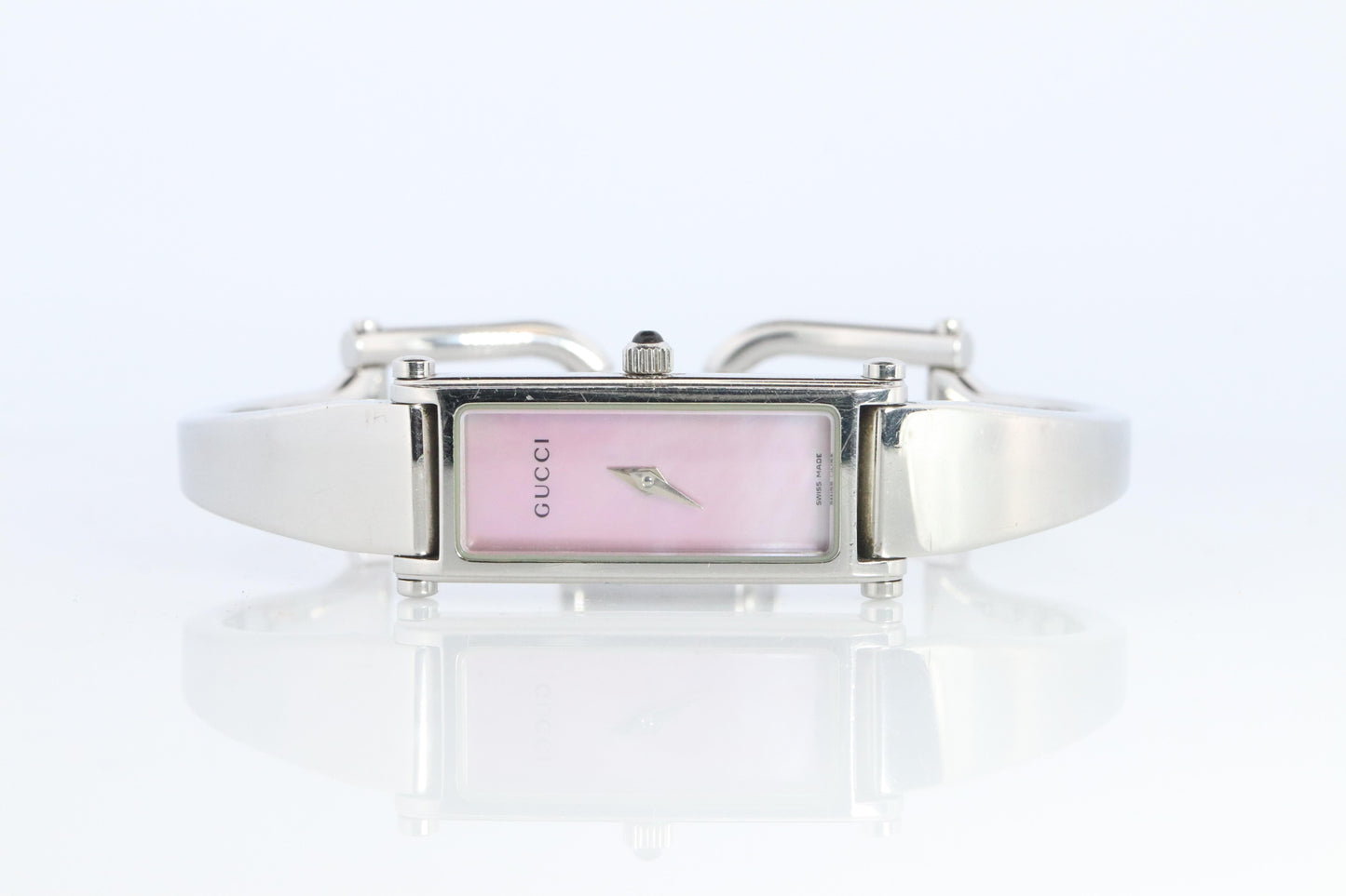 Vintage GUCCI 1500L Quartz Wrist Watch. Gucci Silver Pink MOP Bangle Watch