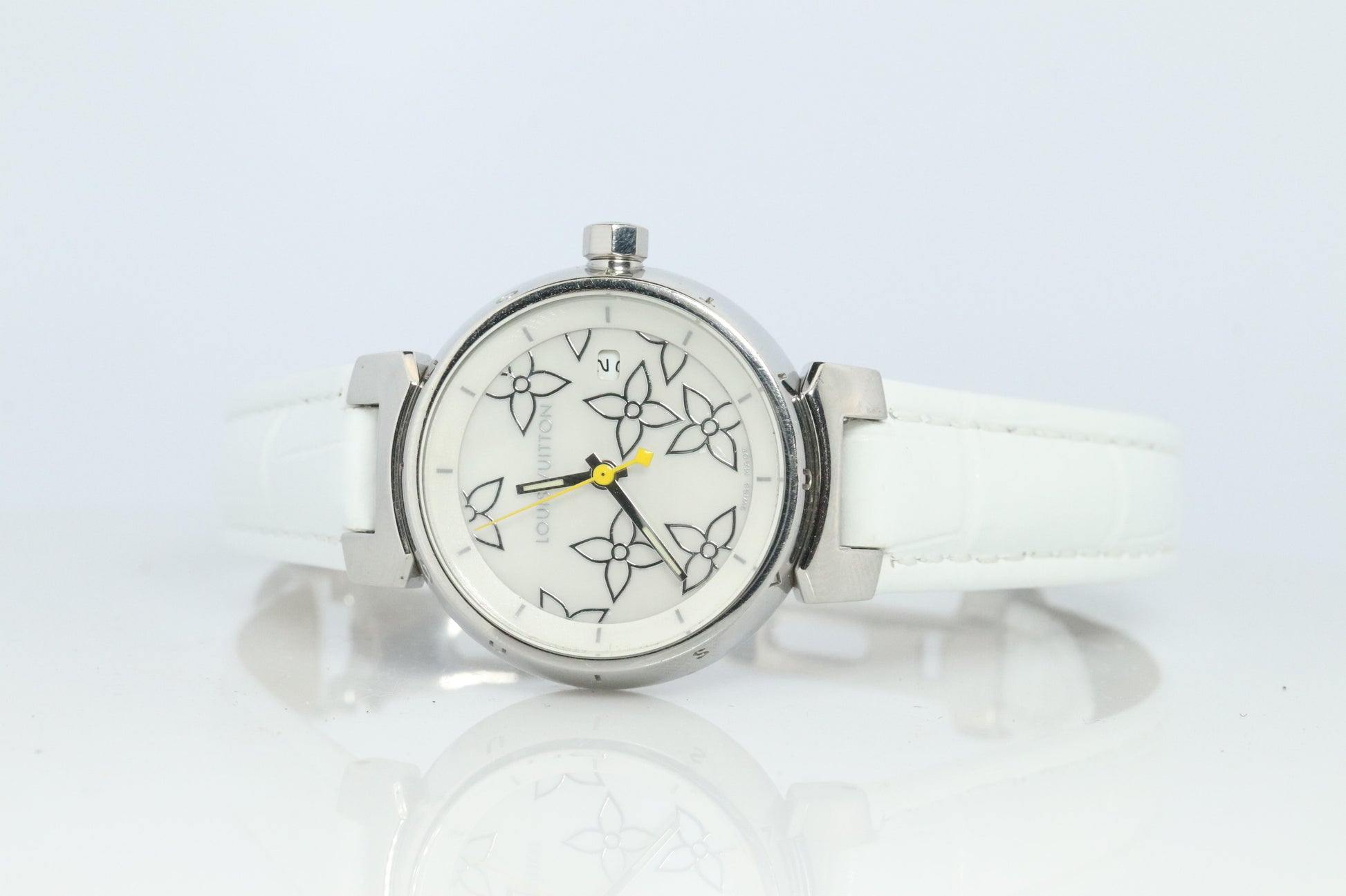 Louis Vuitton Watch. LV Tambour Cup Q121C MOP Dial Quartz