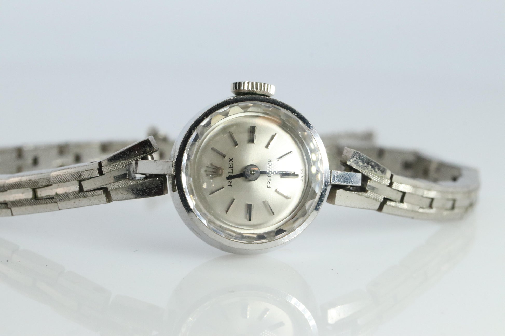 Genuine 18k Rolex Watch. 18k WG Ladies 2633 Dainty 1970s Ladies Rolex