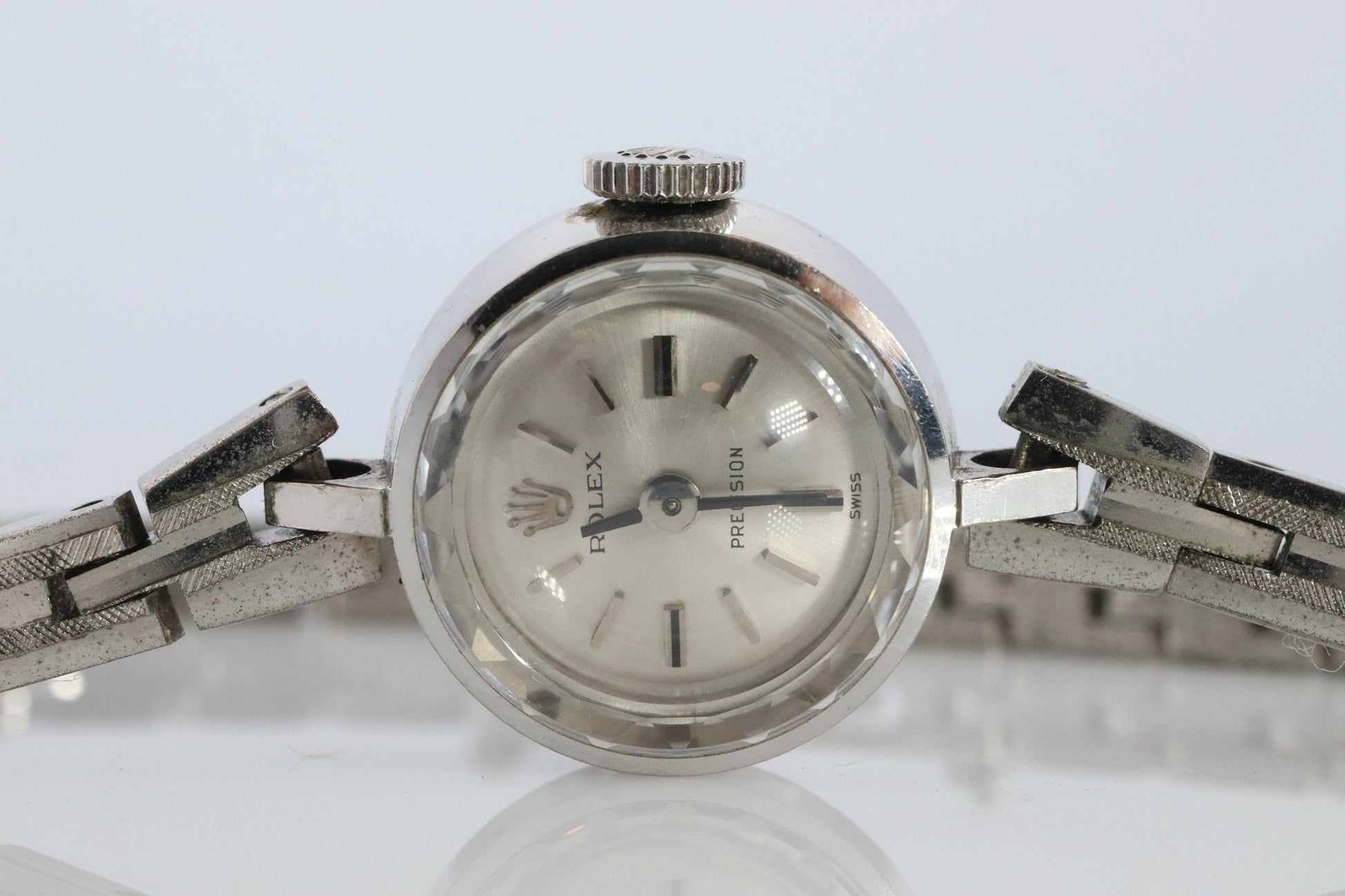 Genuine 18k Rolex Watch. 18k WG Ladies 2633 Dainty 1970s Ladies Rolex