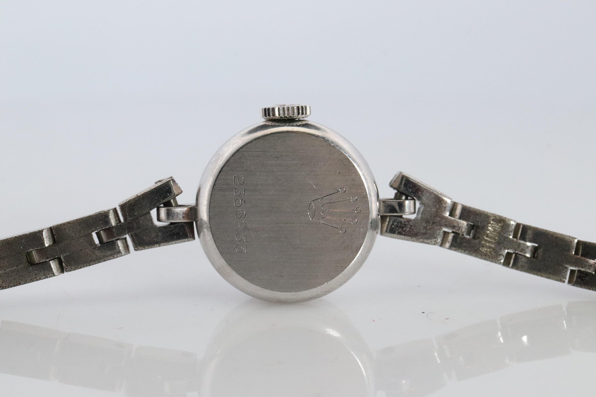 Genuine 18k Rolex Watch. 18k WG Ladies 2633 Dainty 1970s Ladies Rolex