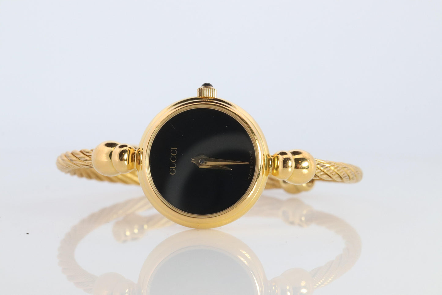 Vintage GUCCI Quartz 2700.2.L  Watch. Gucci Ladies Bangle Gold Tone Wristwatch