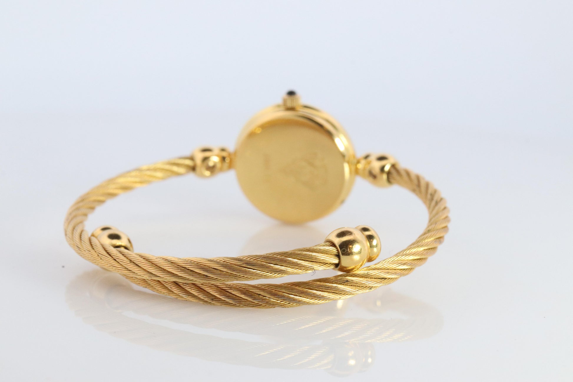 Vintage GUCCI Quartz 2700.2.L  Watch. Gucci Ladies Bangle Gold Tone Wristwatch