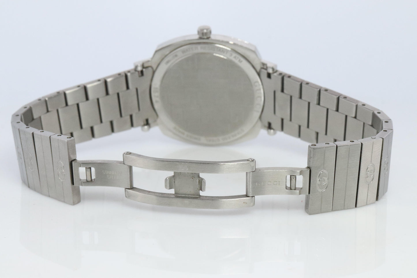 GUCCI Grip YA157401 Watch. Silver Tone Gucci 157.4 WristWatch