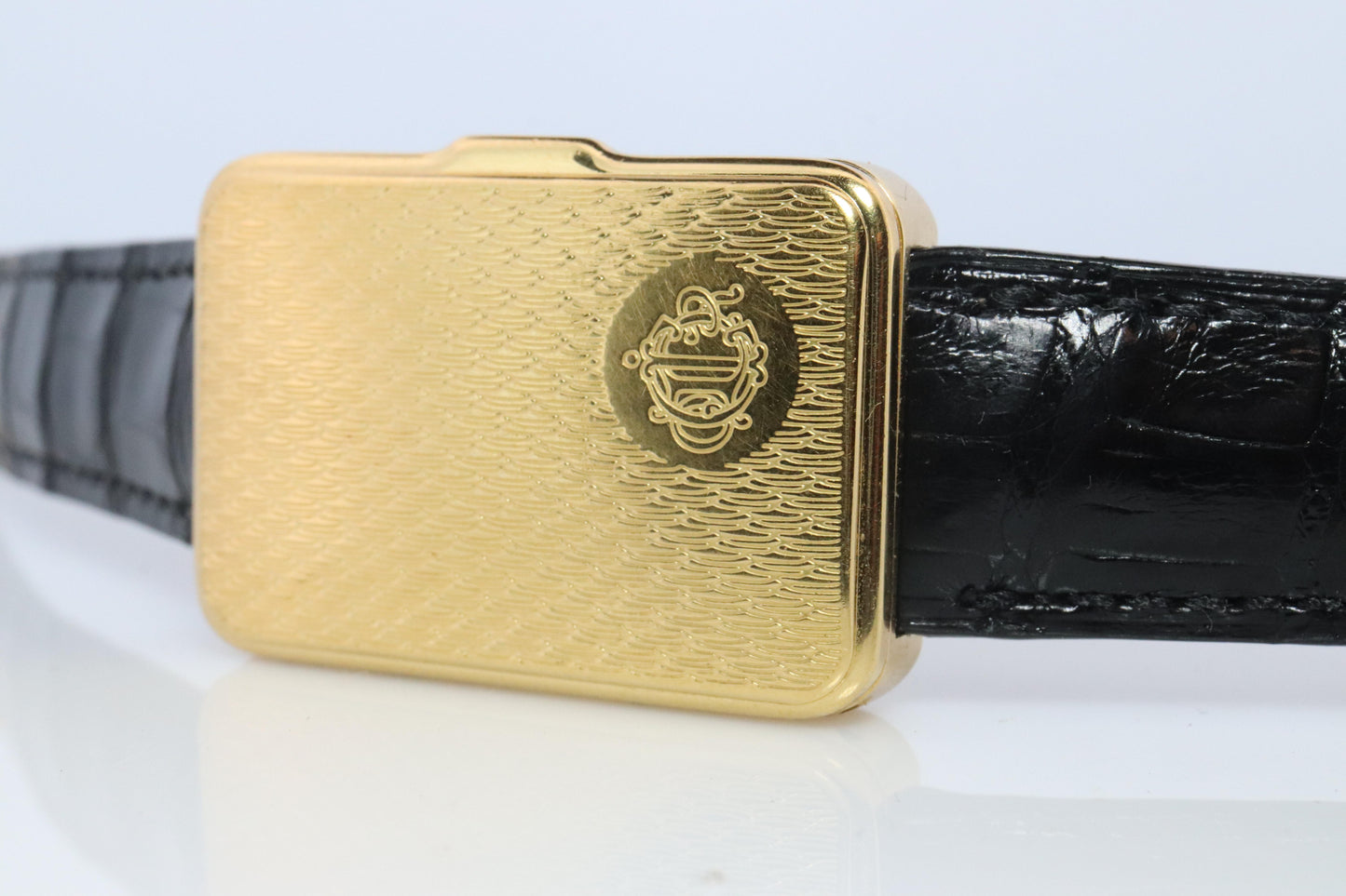 Genuine Dior 3031 Watch. Christian Dior Clamshell Engraved Secret Watch.