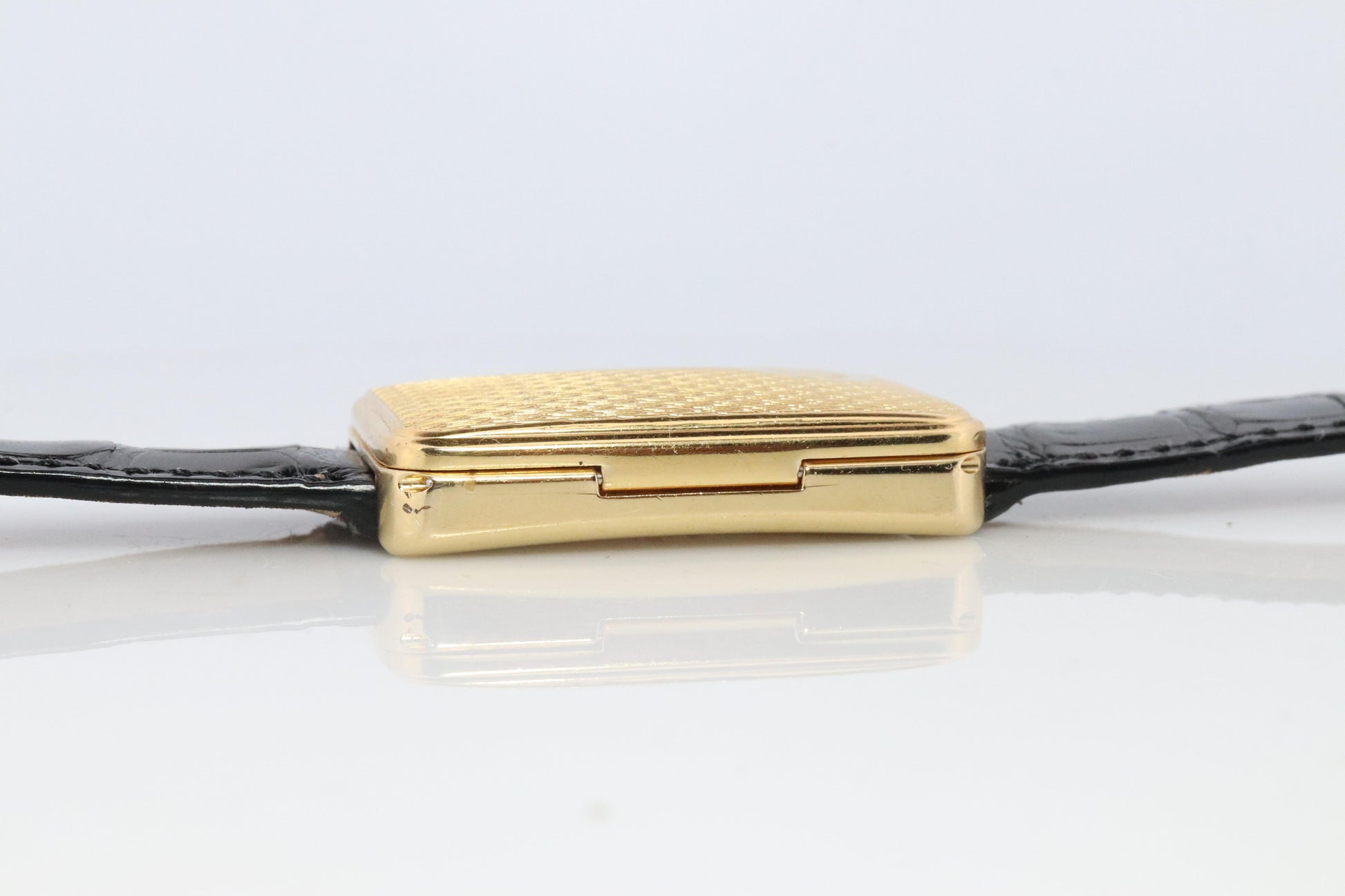 Genuine Dior 3031 Watch. Christian Dior Clamshell Engraved Secret Watch.