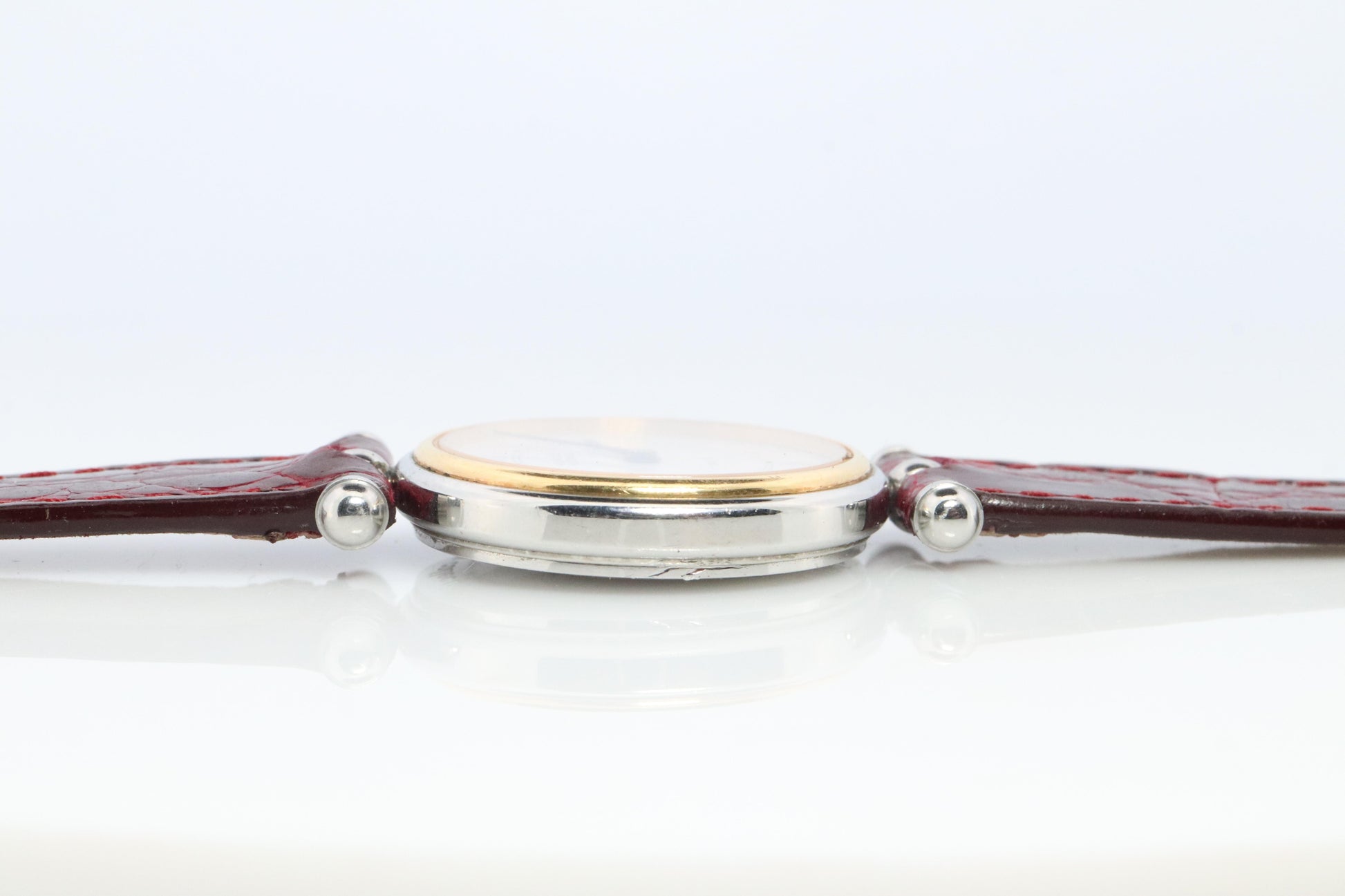 Van Cleef and Arpels 43604 watch. La Collection 18k SS Round 25mm Watch
