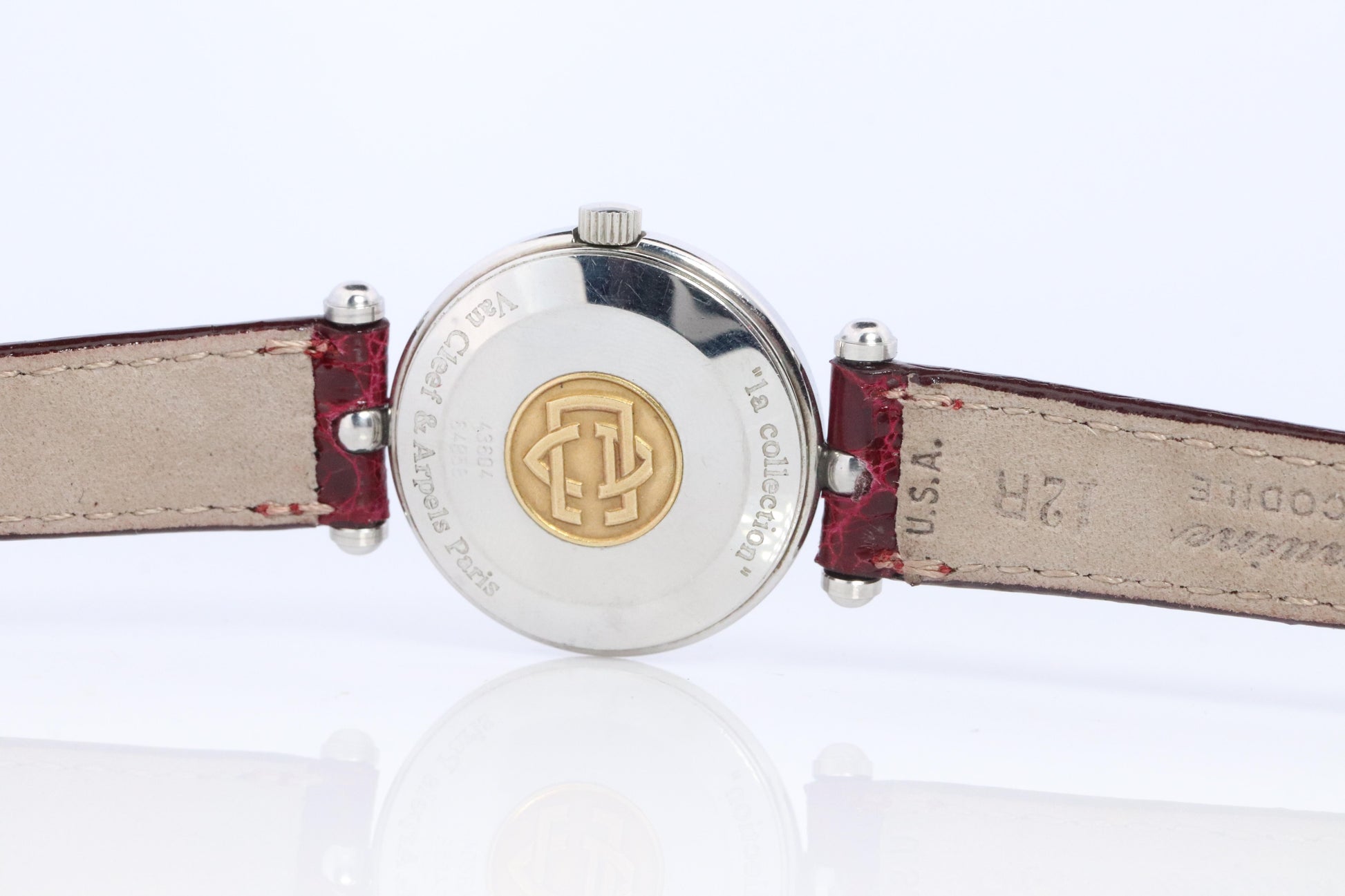 Van Cleef and Arpels 43604 watch. La Collection 18k SS Round 25mm Watch