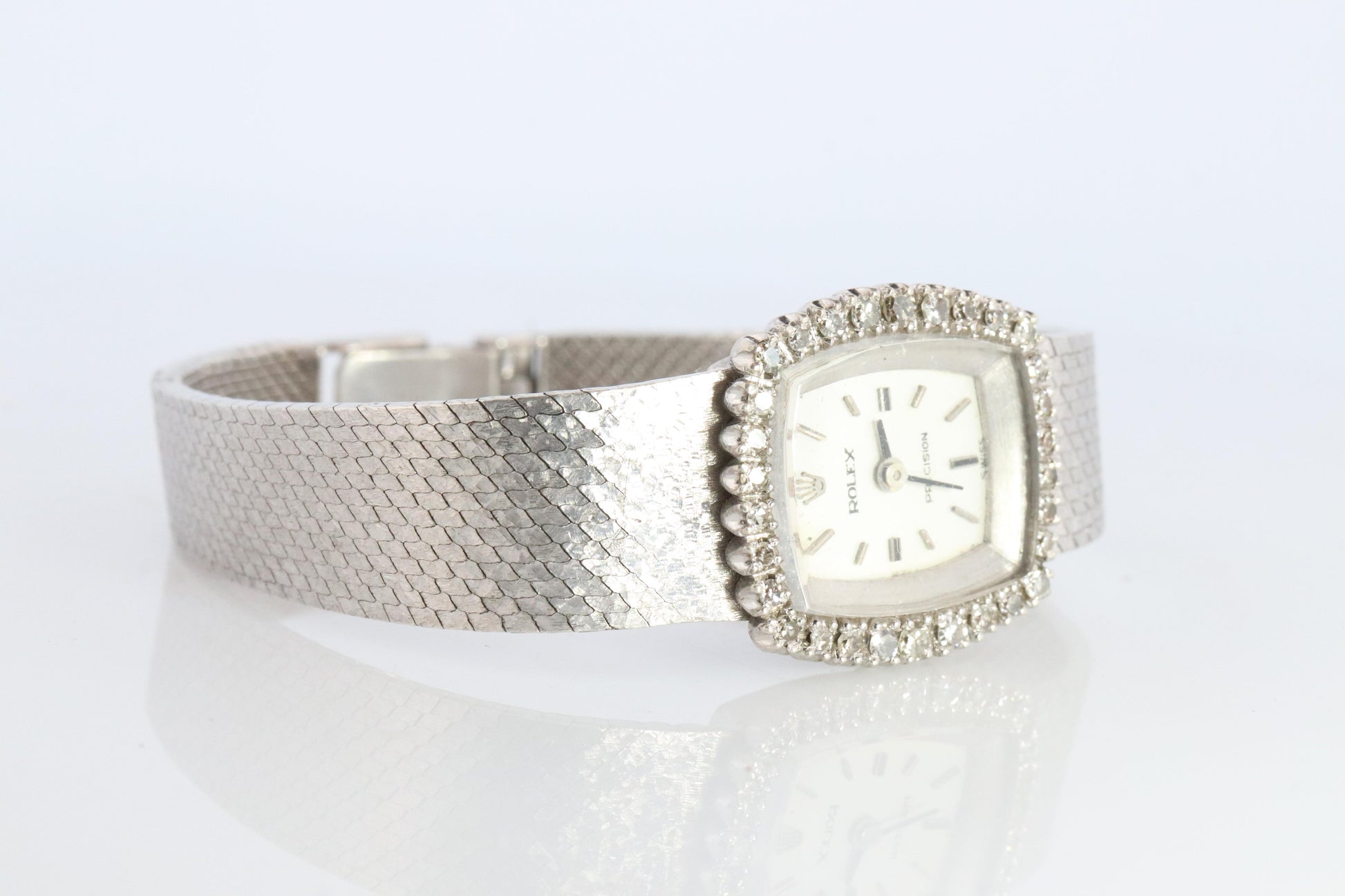 Genuine Diamond Rolex Watch. Ladies 18k Rolex 2195 Manual Watch.