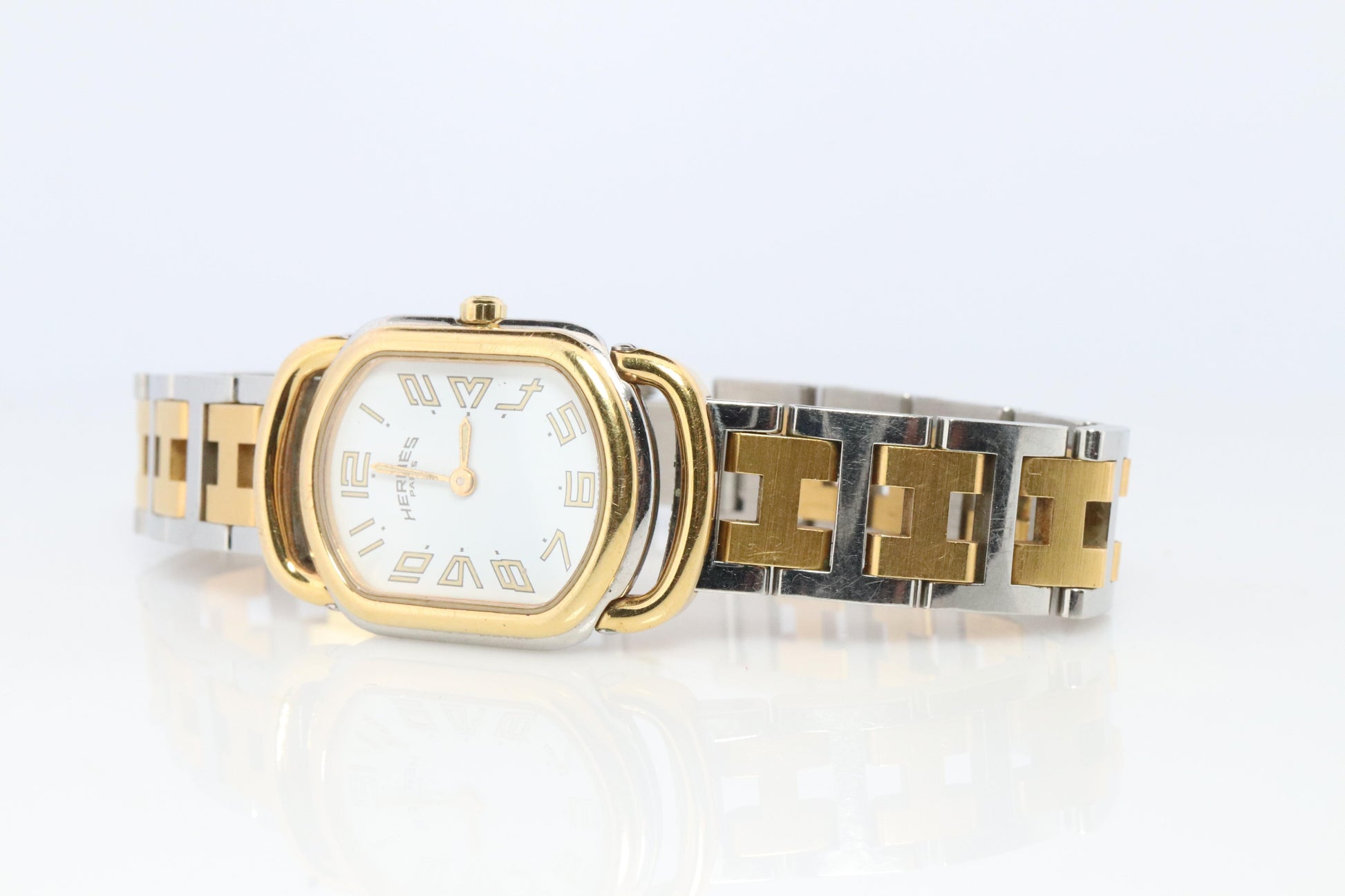 Genuine HERMES RALLYE Stainless Steel 21mm RA1.220 Quartz Watch White.