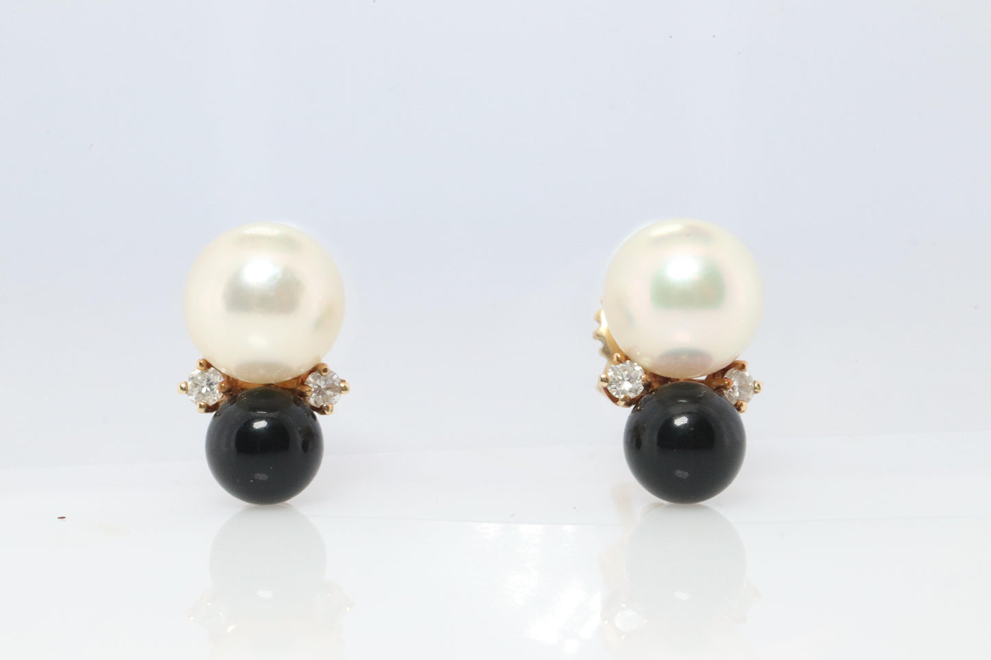 Tiffany & Co 18k Pearl Onyx Diamond Earrings. Tiffany Onyx Stud Earrings