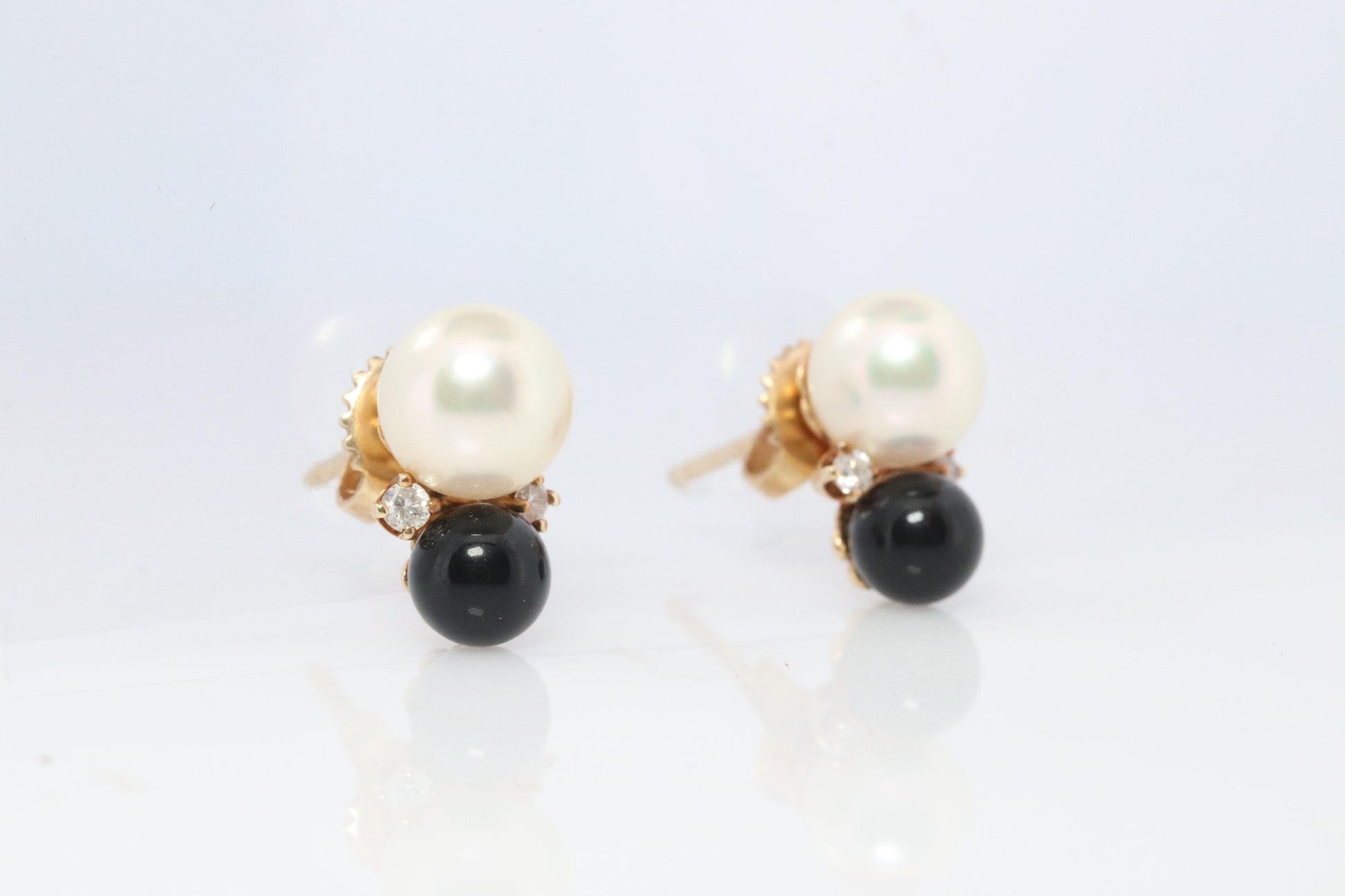 Tiffany & Co 18k Pearl Onyx Diamond Earrings. Tiffany Onyx Stud Earrings
