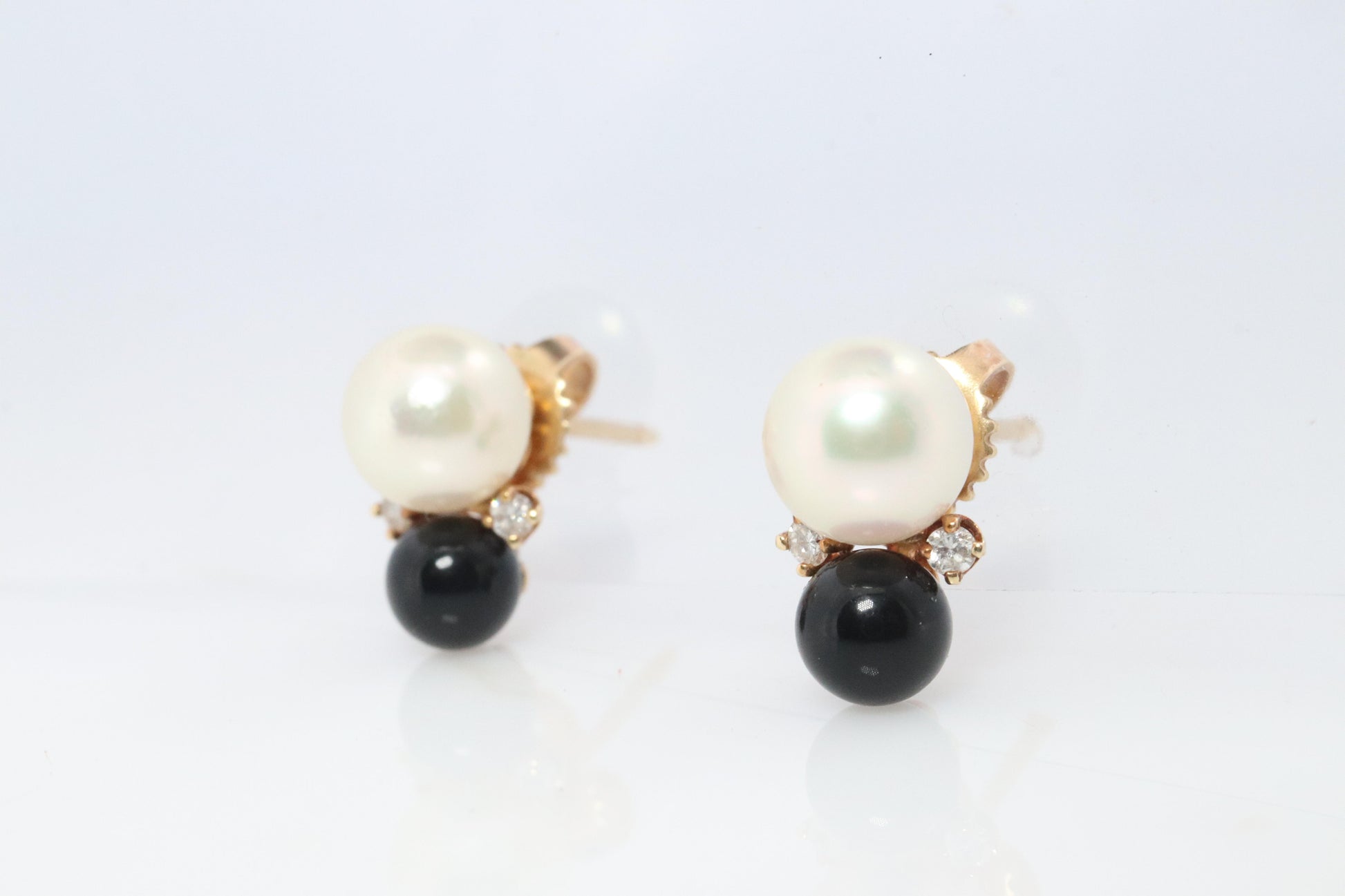Tiffany & Co 18k Pearl Onyx Diamond Earrings. Tiffany Onyx Stud Earrings