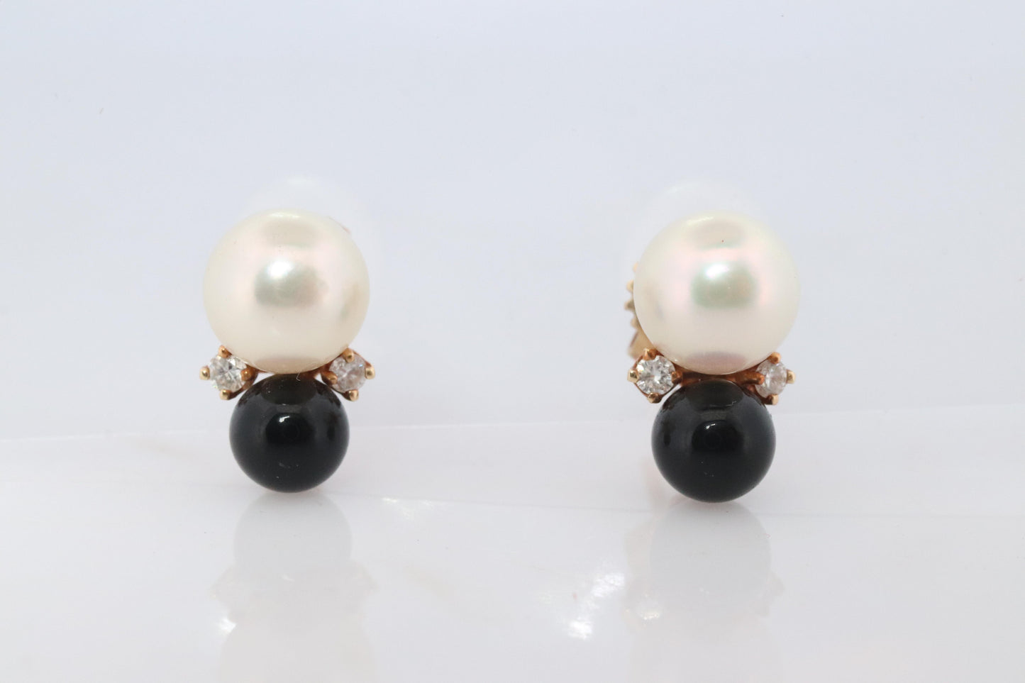 Tiffany & Co 18k Pearl Onyx Diamond Earrings. Tiffany Onyx Stud Earrings