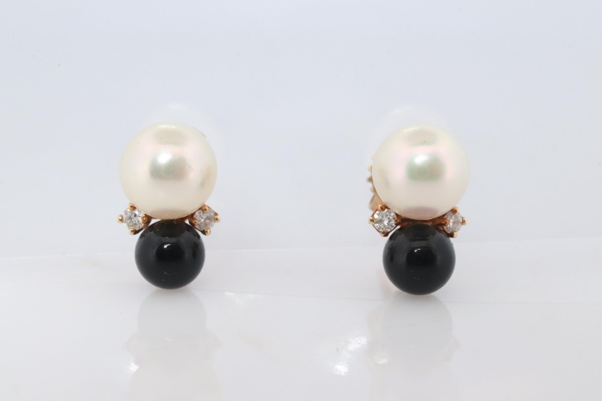 Tiffany & Co 18k Pearl Onyx Diamond Earrings. Tiffany Onyx Stud Earrings