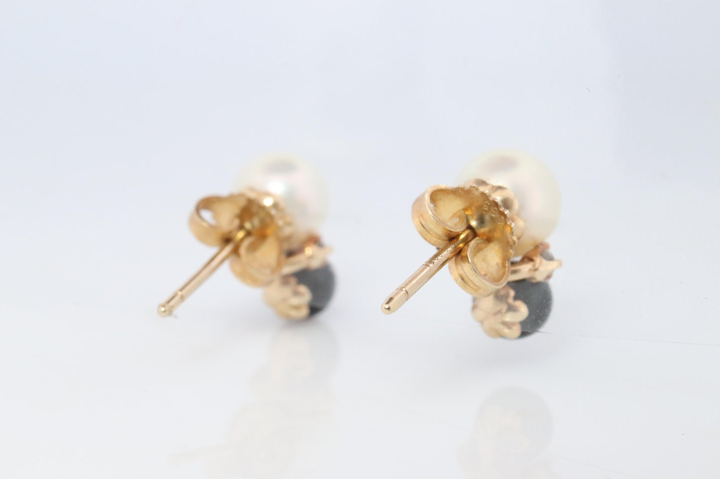 Tiffany & Co 18k Pearl Onyx Diamond Earrings. Tiffany Onyx Stud Earrings