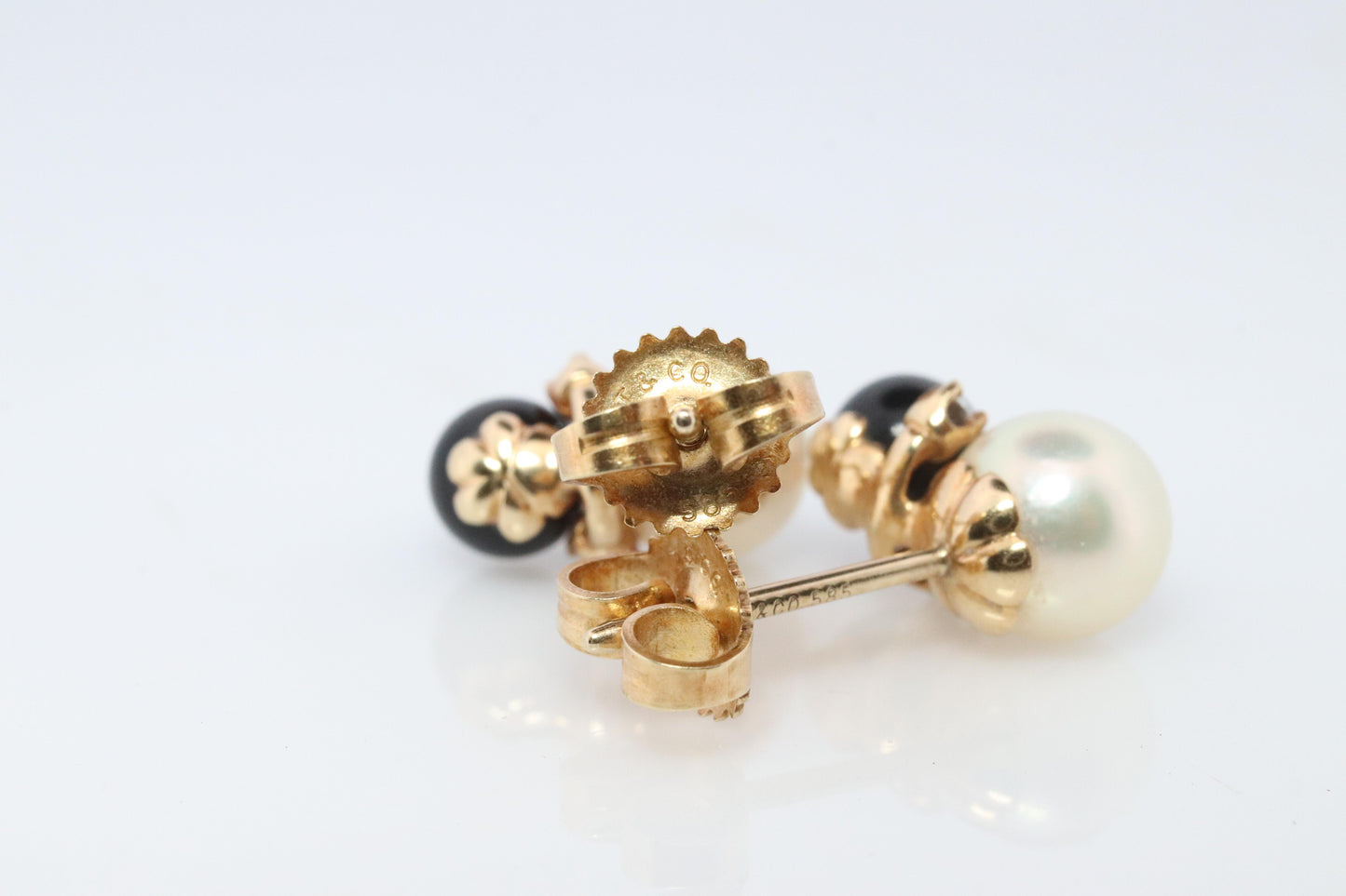 Tiffany & Co 18k Pearl Onyx Diamond Earrings. Tiffany Onyx Stud Earrings