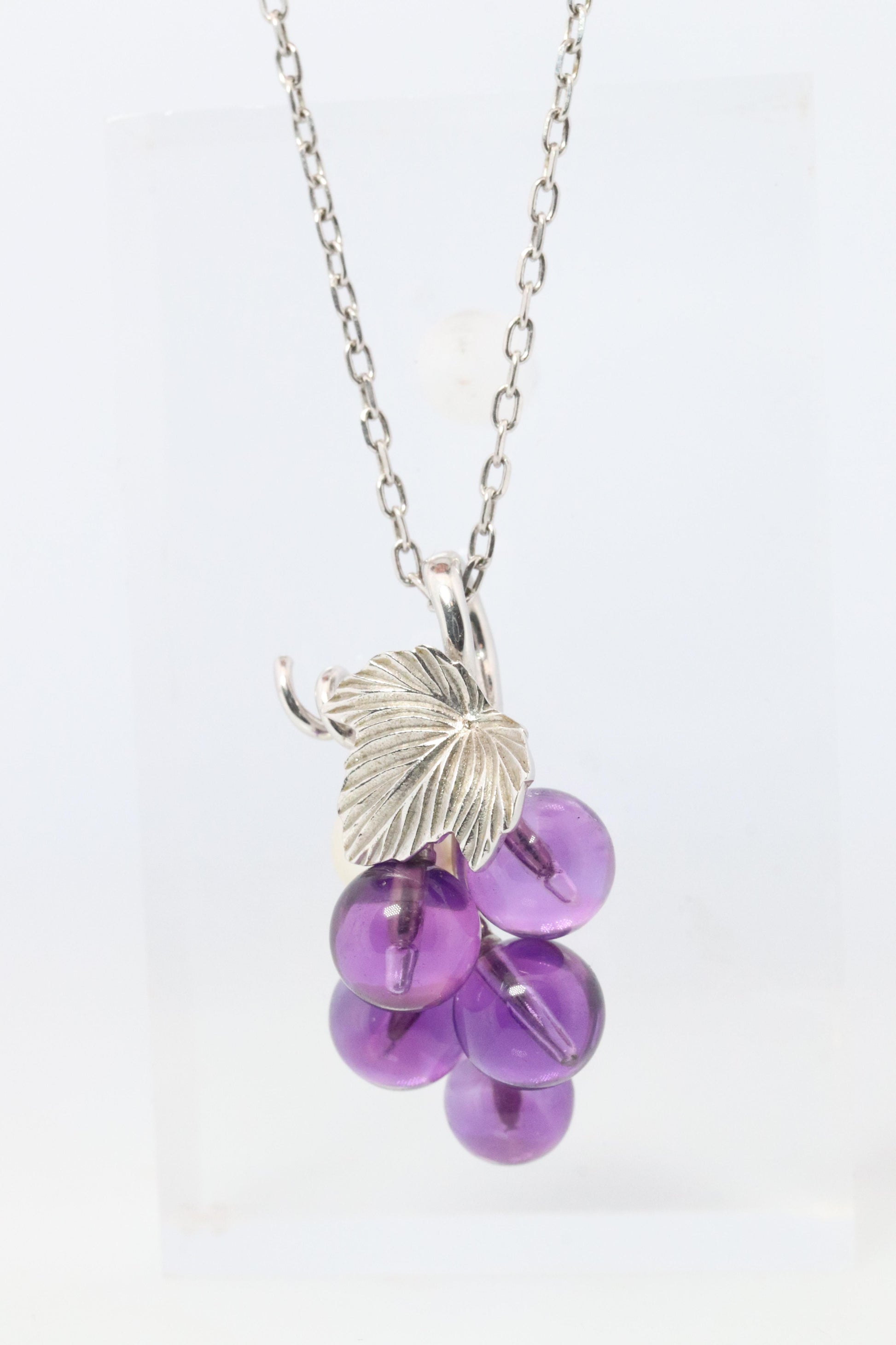 Mikimoto Necklace. Vintage 18k Gold Mikimoto Pearl Amethyst Grape Vine pendant.