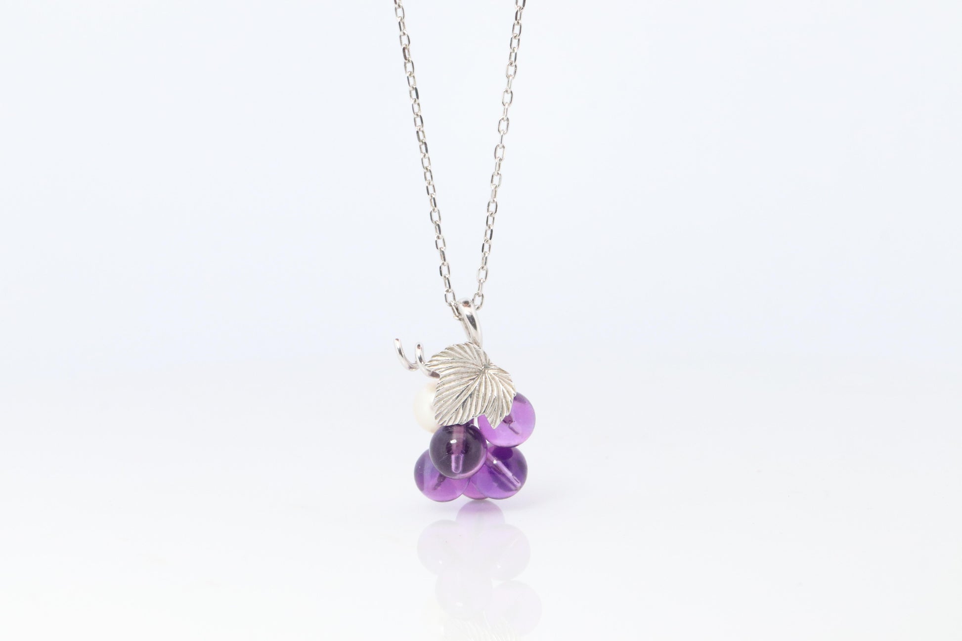 Mikimoto Necklace. Vintage 18k Gold Mikimoto Pearl Amethyst Grape Vine pendant.