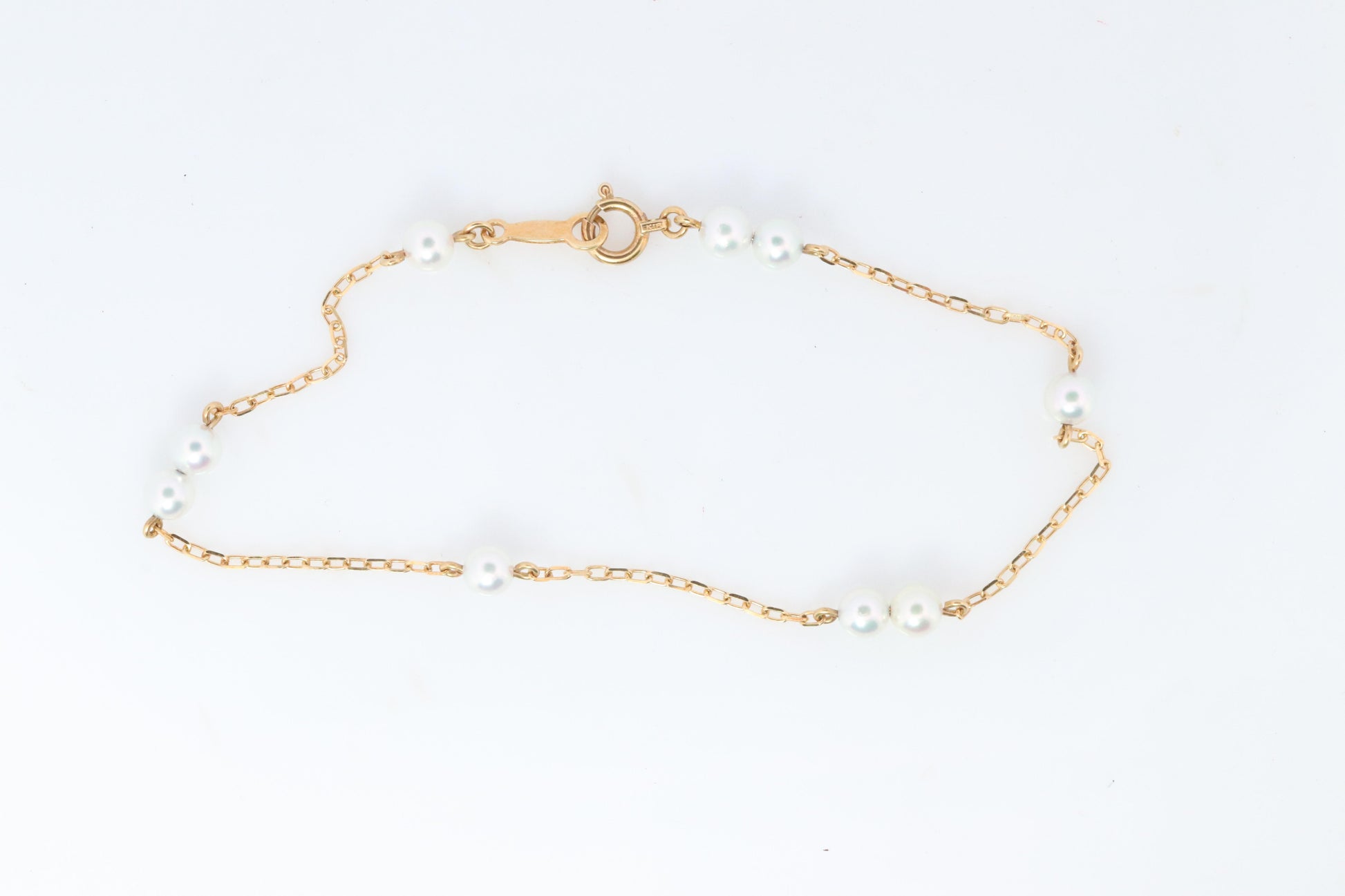 Mikimoto Bracelet. Vintage 18k Gold Mikimoto Pearl Station Bracelet Dainty.