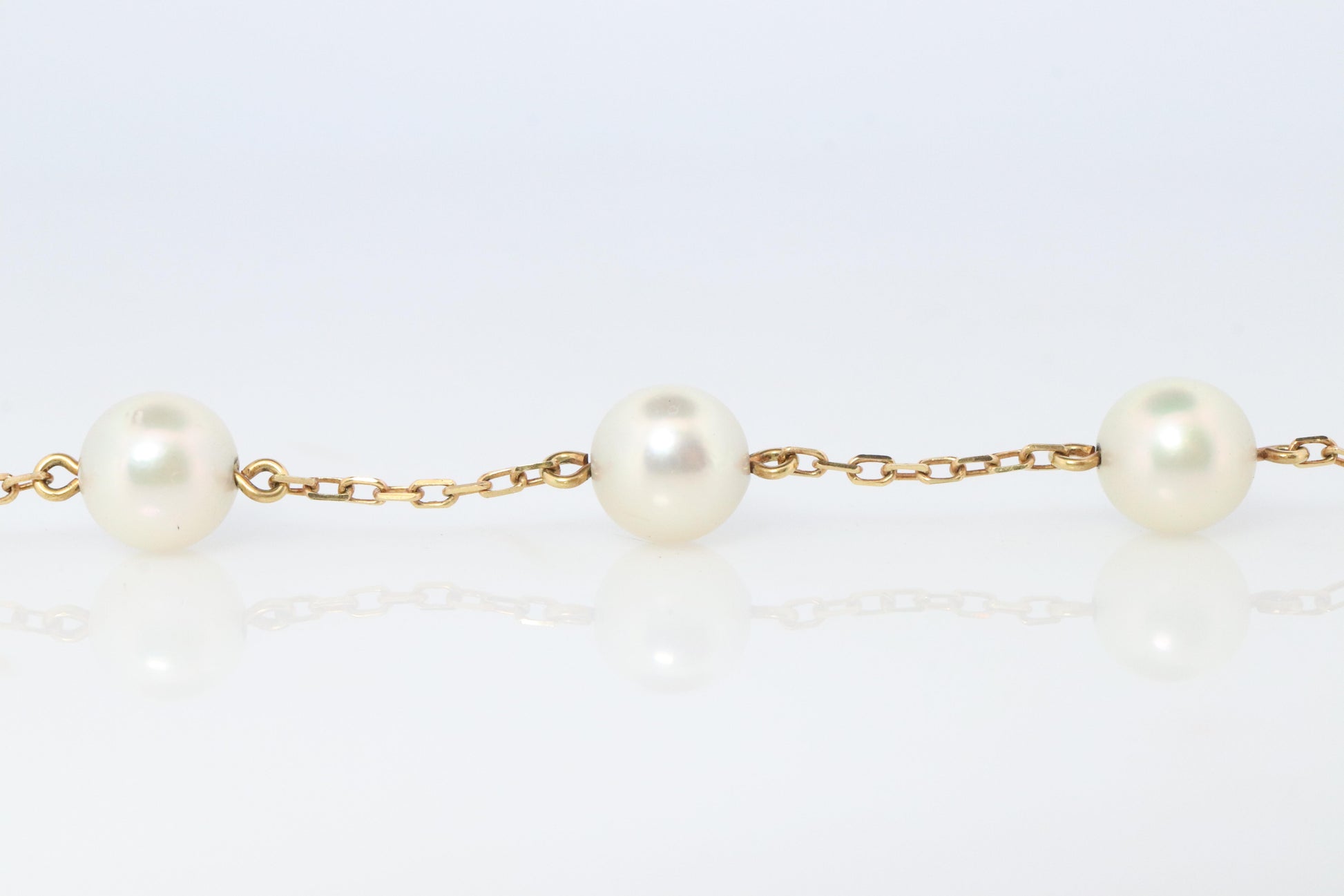 Mikimoto Bracelet. Vintage 18k Gold Mikimoto Pearl Station Bracelet Dainty.