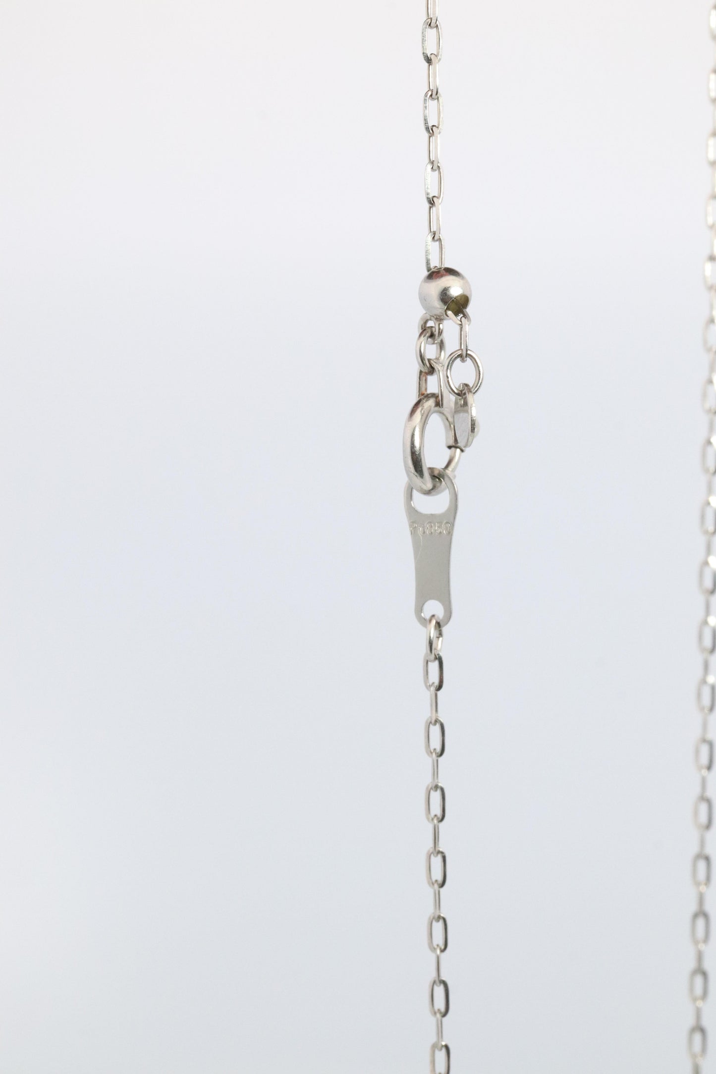 Large PT900 Diamond and Pink accent Pendant. Platinum Pt900 rolo necklace.