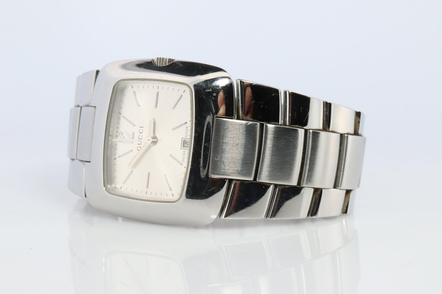 Gucci Watch. Gucci 8500L  Large TV wrist Watch