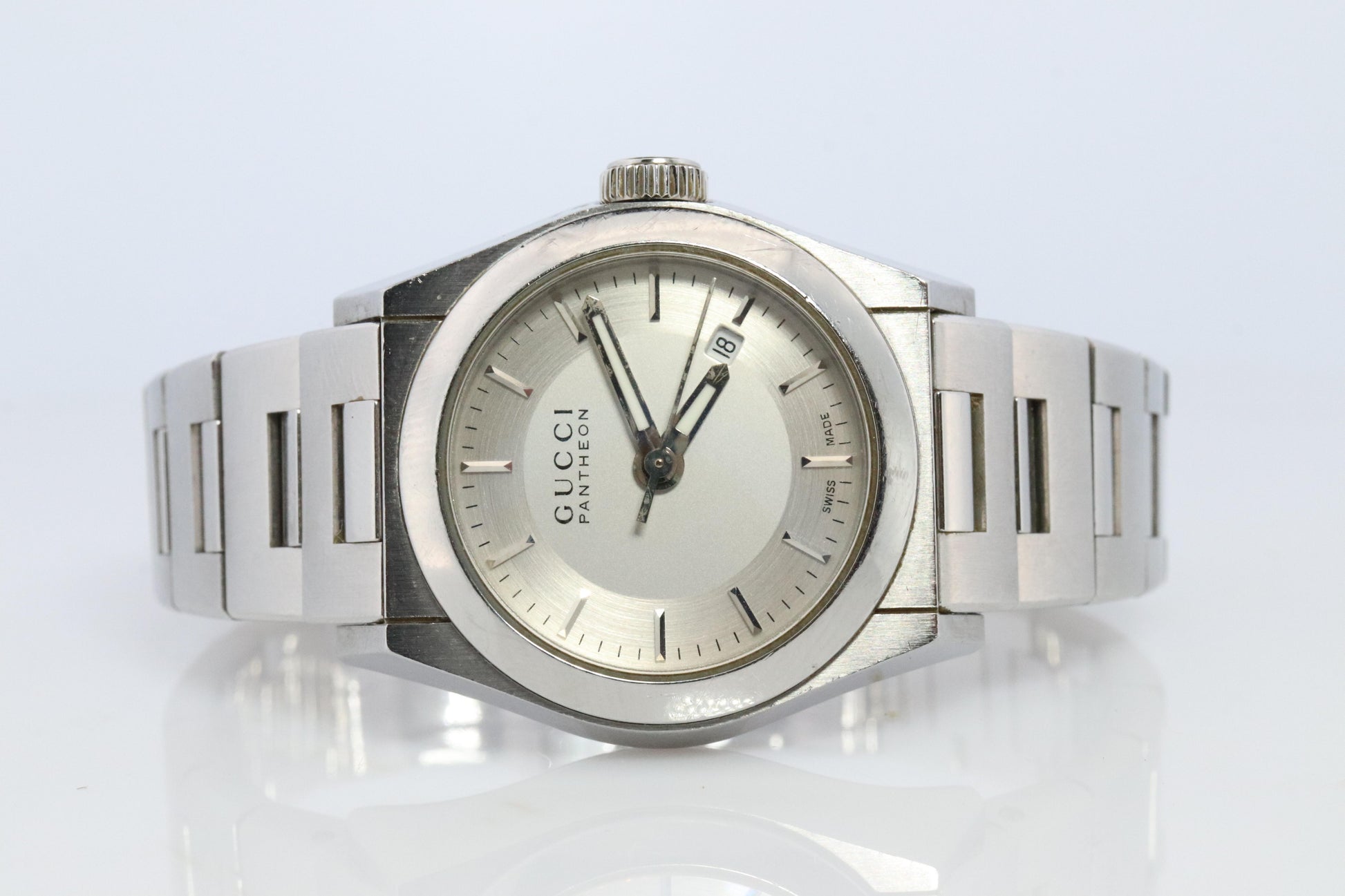 GUCCI Quartz 115.5 Watch. Gucci Pantheon Round 27mm Ladies.