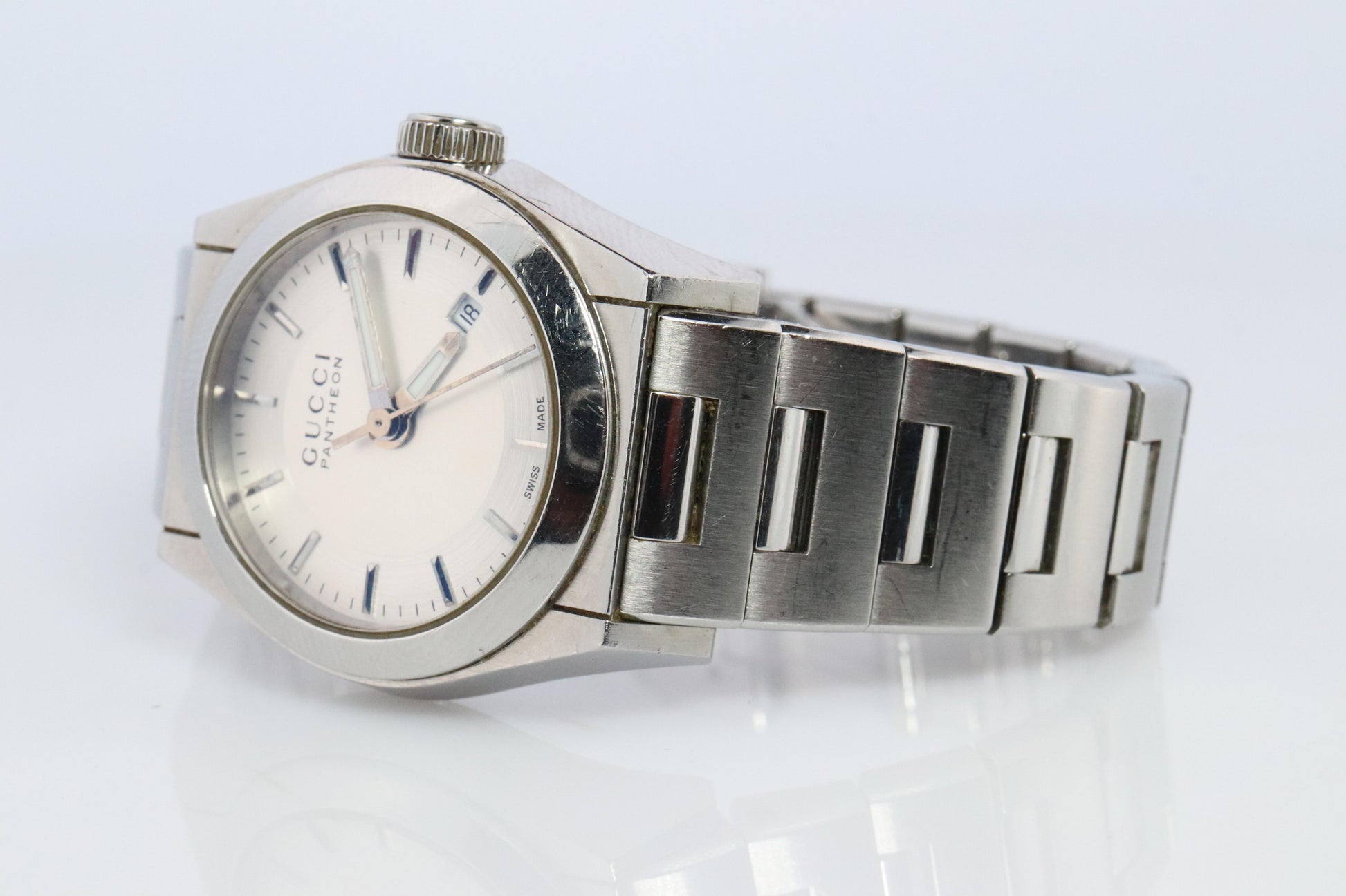 GUCCI Quartz 115.5 Watch. Gucci Pantheon Round 27mm Ladies.