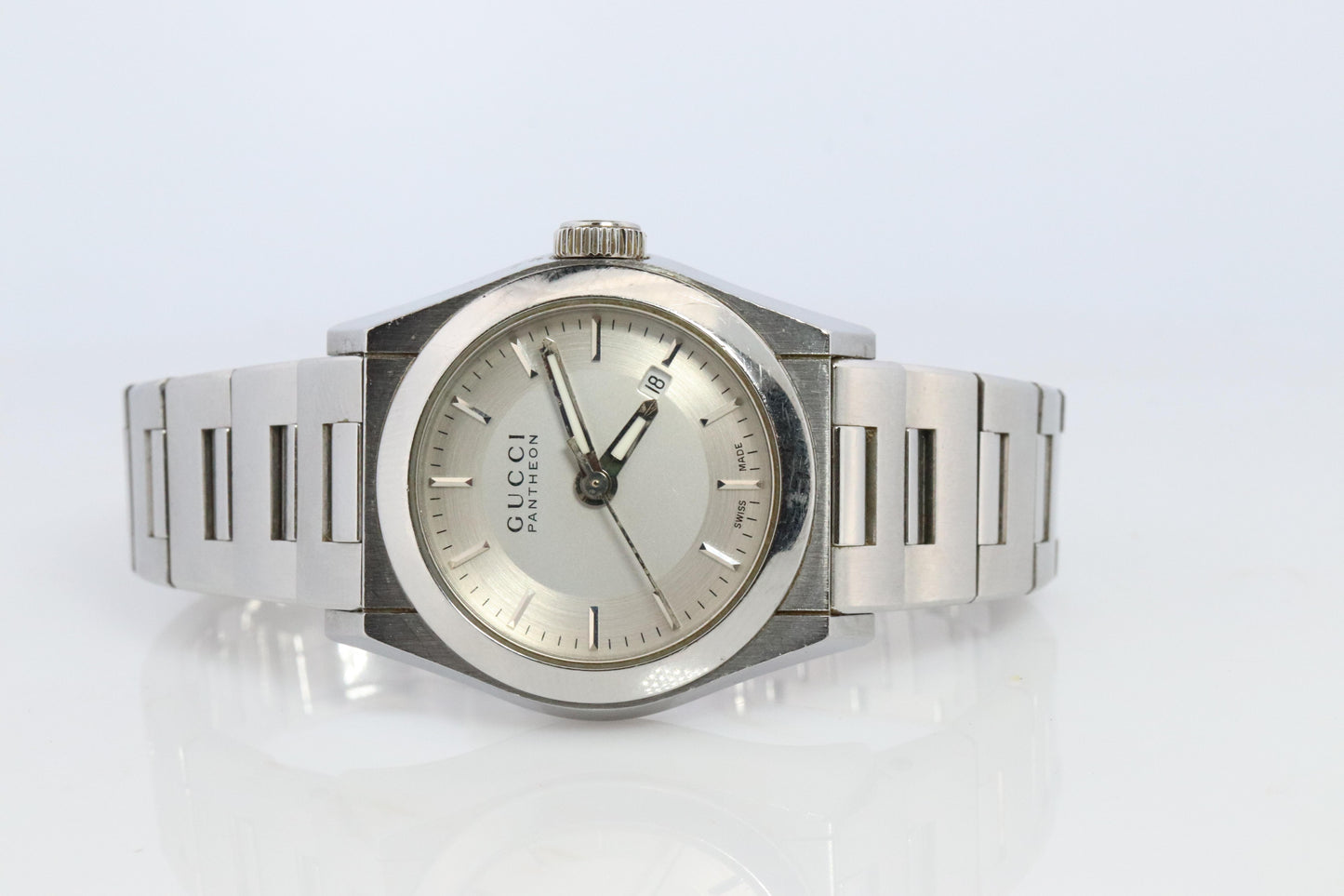 GUCCI Quartz 115.5 Watch. Gucci Pantheon Round 27mm Ladies.