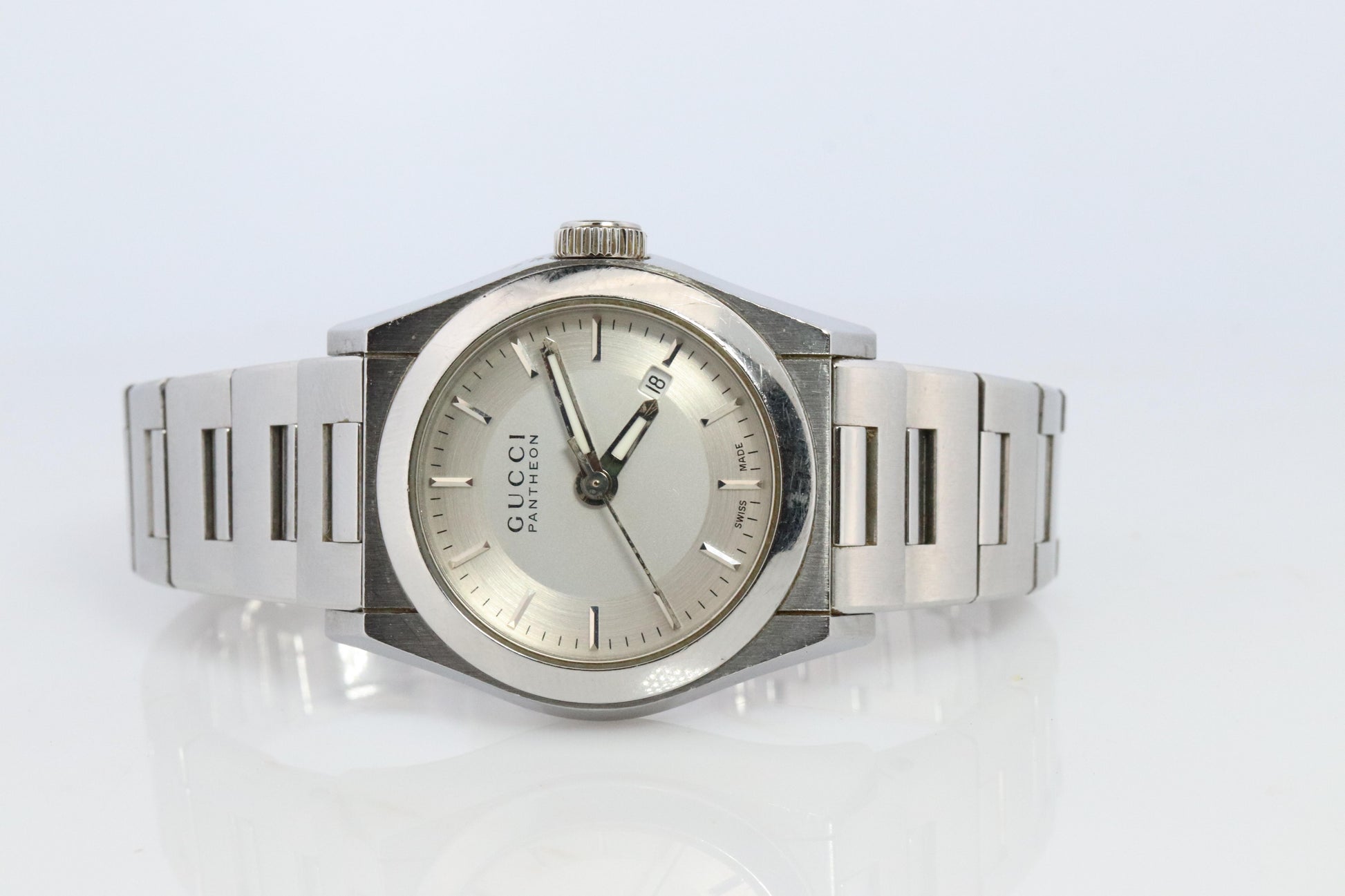 GUCCI Quartz 115.5 Watch. Gucci Pantheon Round 27mm Ladies.