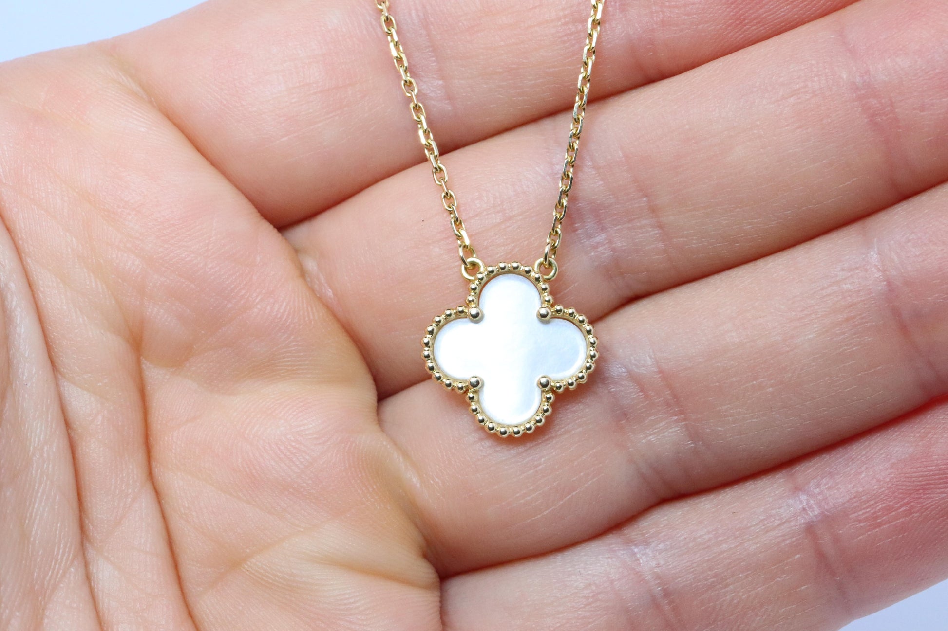 Van Cleef Arpels Alhambra Necklace . Genuine VCA 18k YG Vintage Shell Pendant