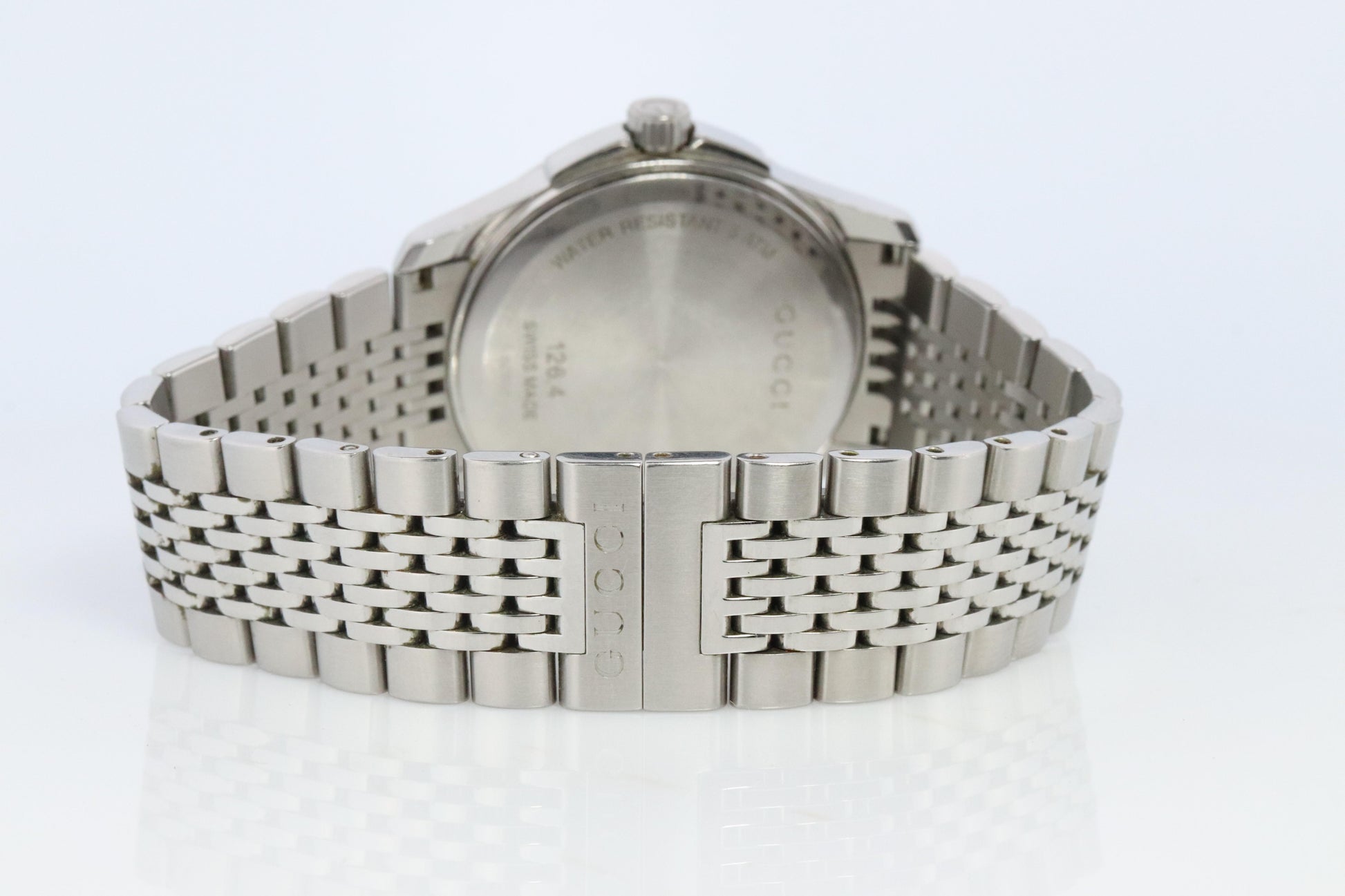 GUCCI Quartz 126.4 Watch. Gucci G Timeless Round 38mm.